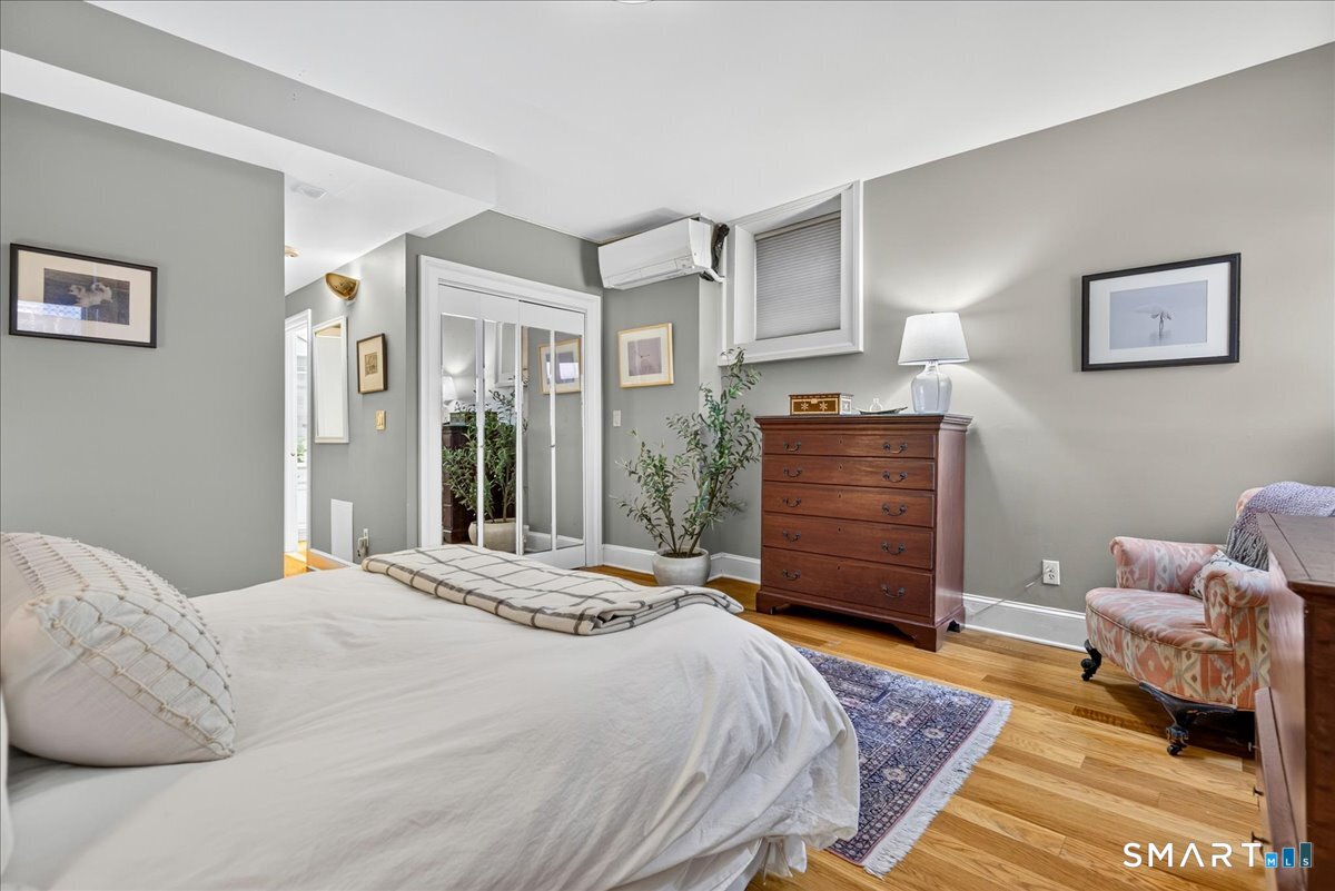 42 Academy 2 Street Property Photo 24