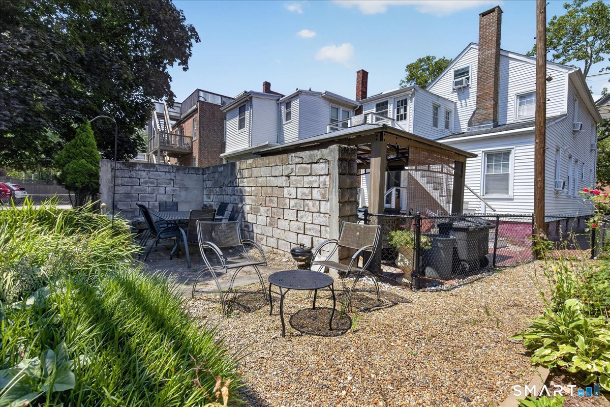42 Academy 2 Street Property Photo 33