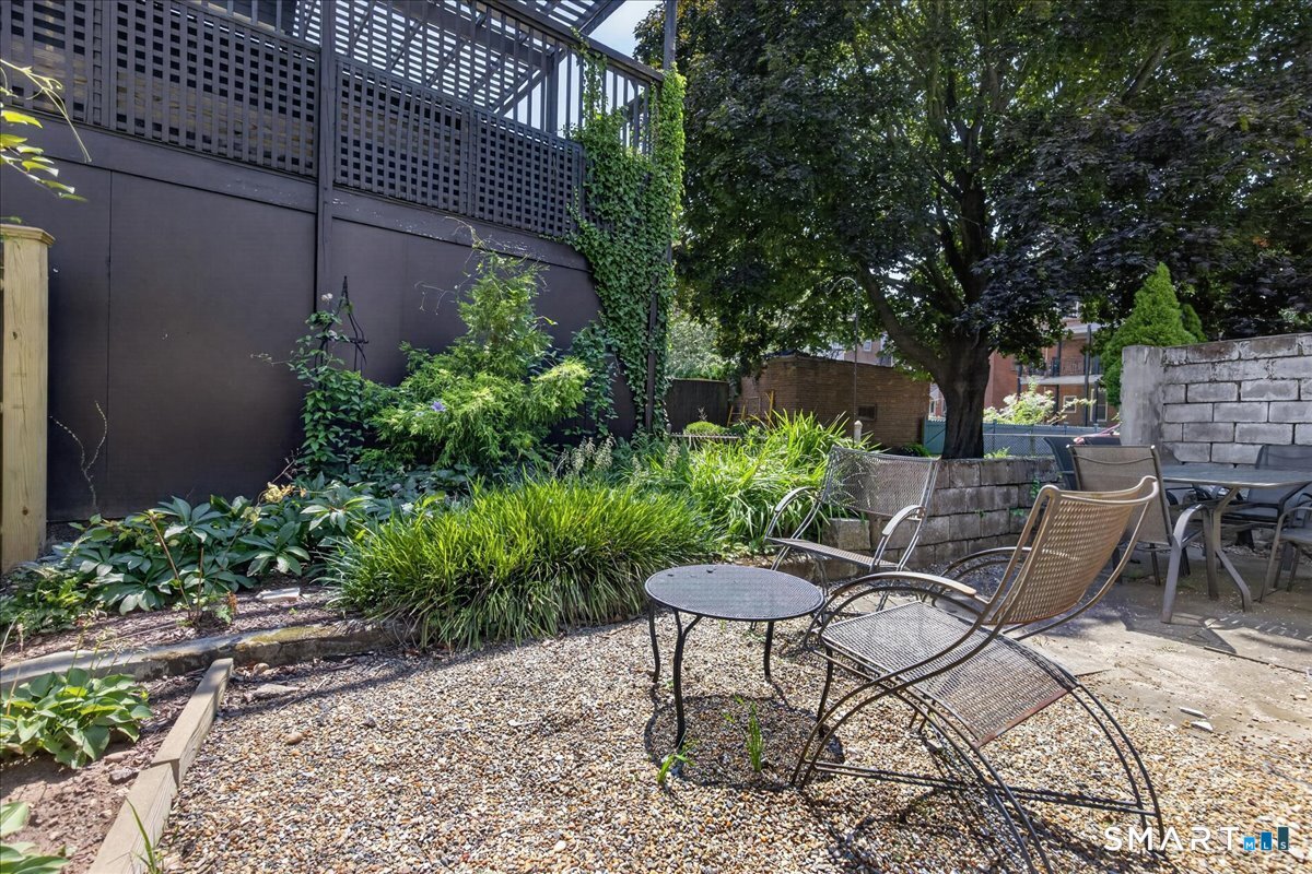 42 Academy 2 Street Property Photo 34