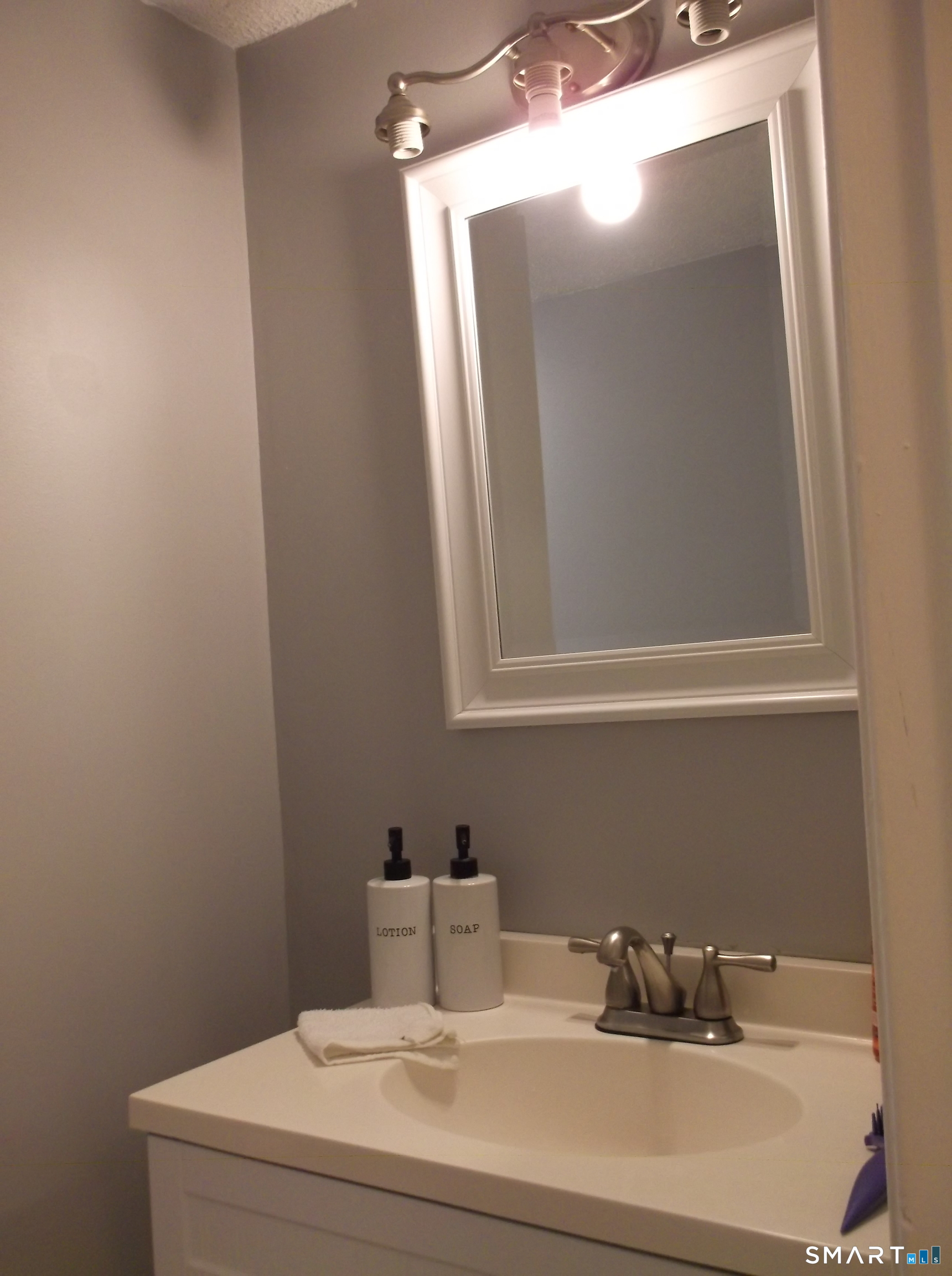 281 Gardner J4 Avenue Property Photo 7
