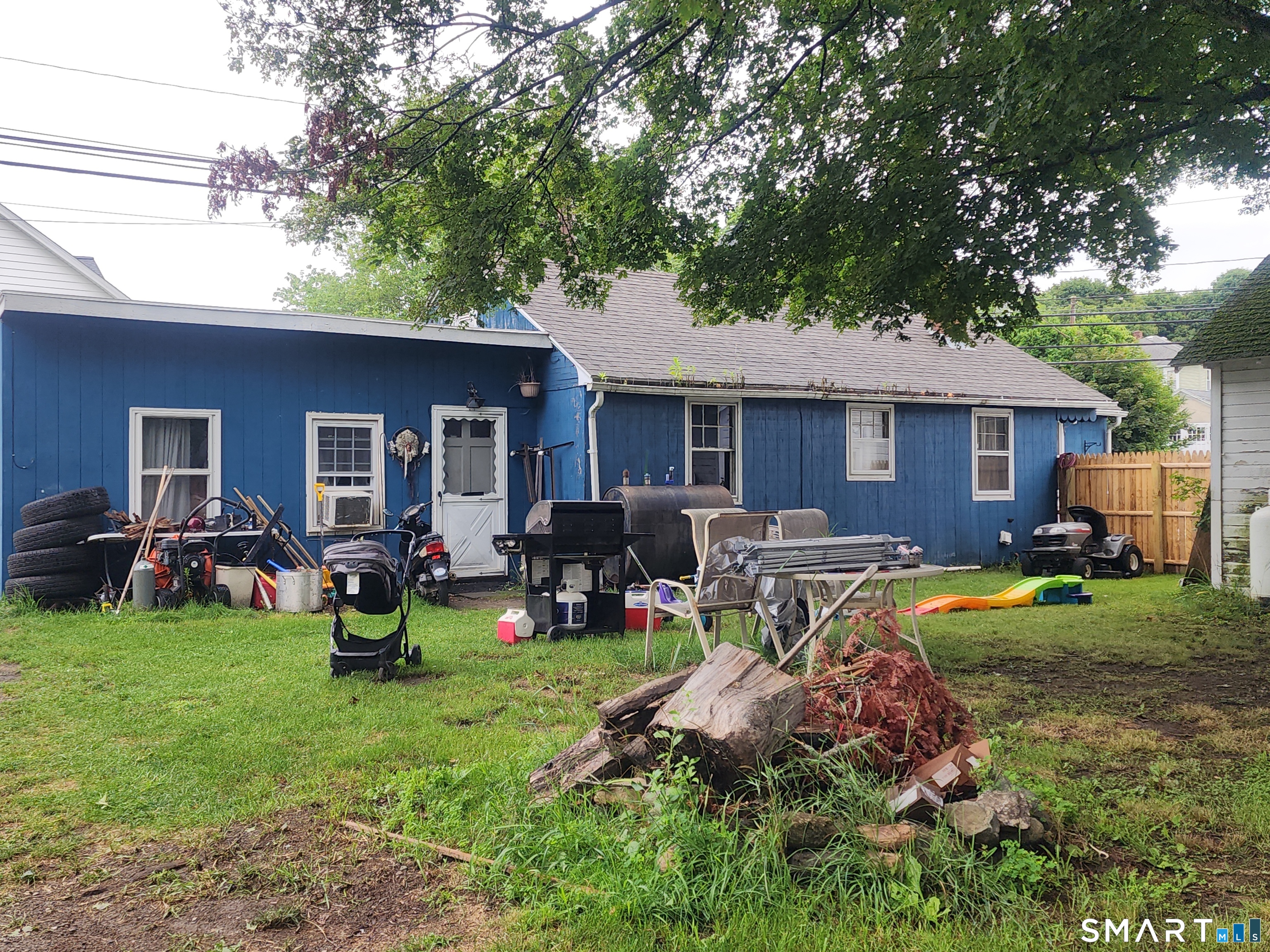 24194052 Property Photo 1