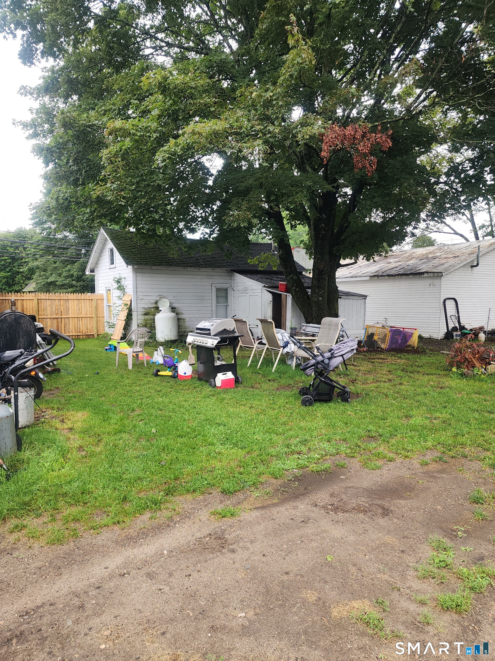 24194052 Property Photo 4