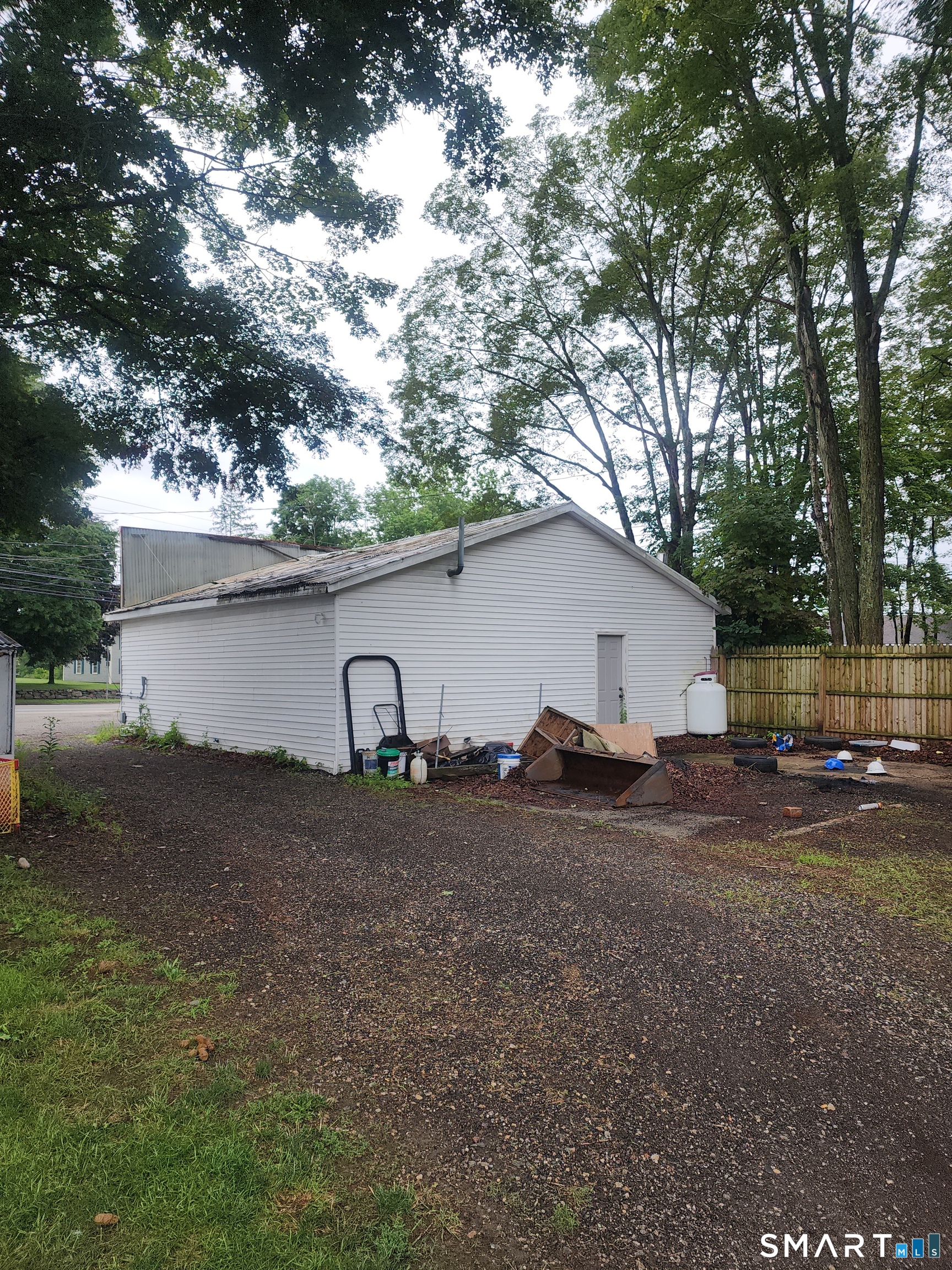 24194052 Property Photo 5