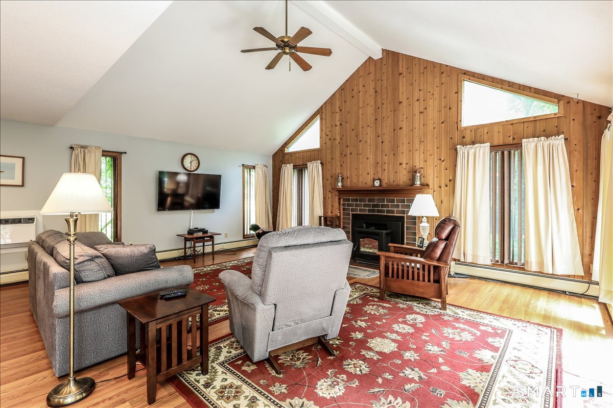 4 Deerfield Road Property Photo 5