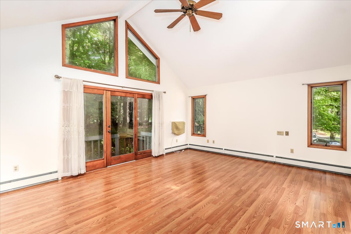 4 Deerfield Road Property Photo 19