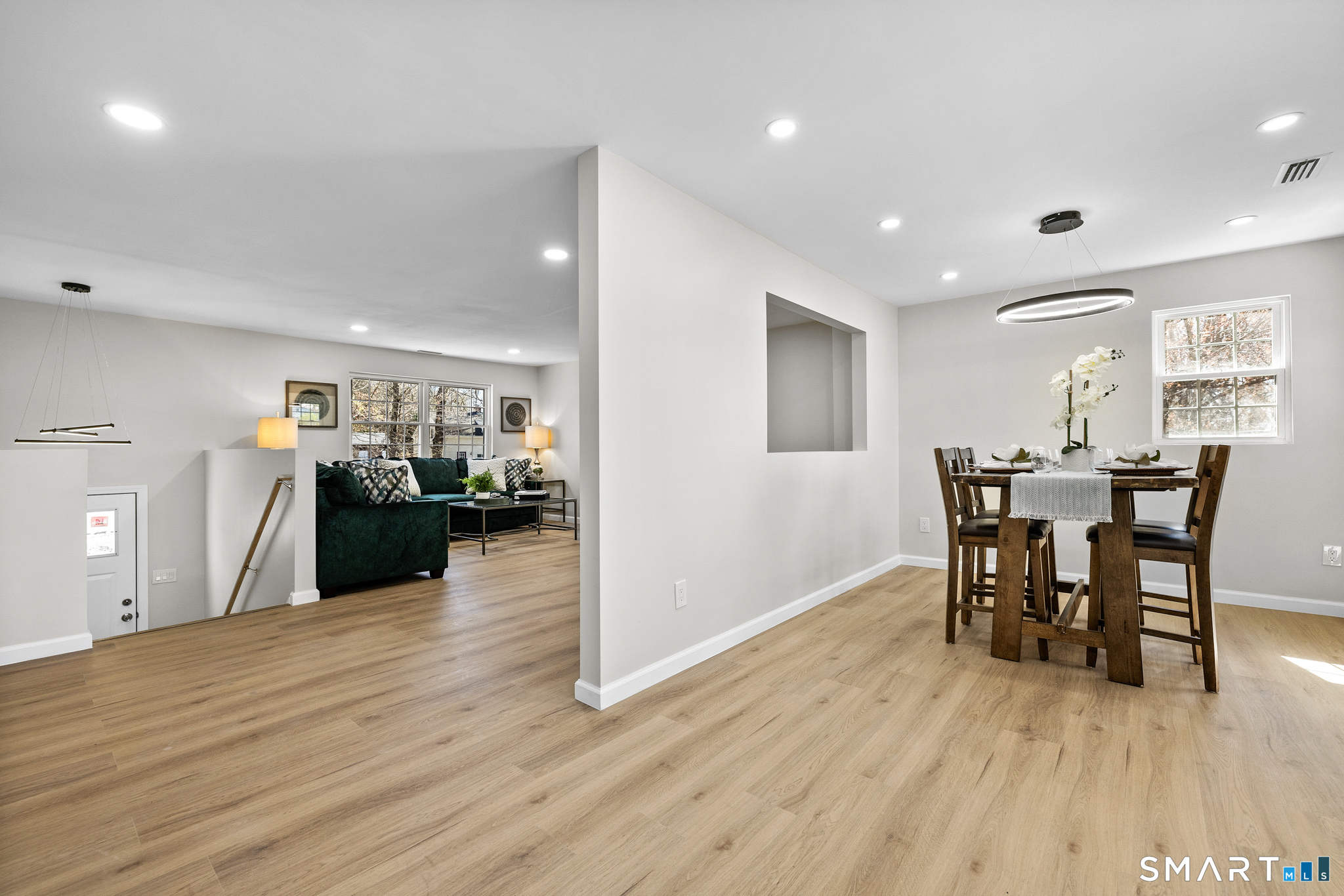 354 Vernon Street Property Photo 8