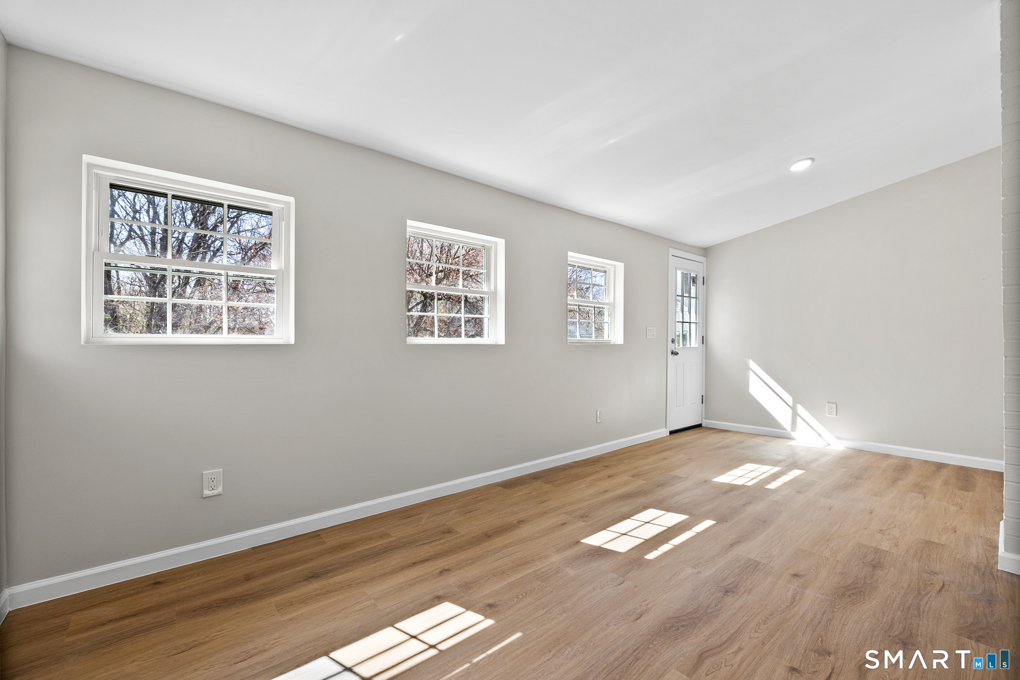 354 Vernon Street Property Photo 14
