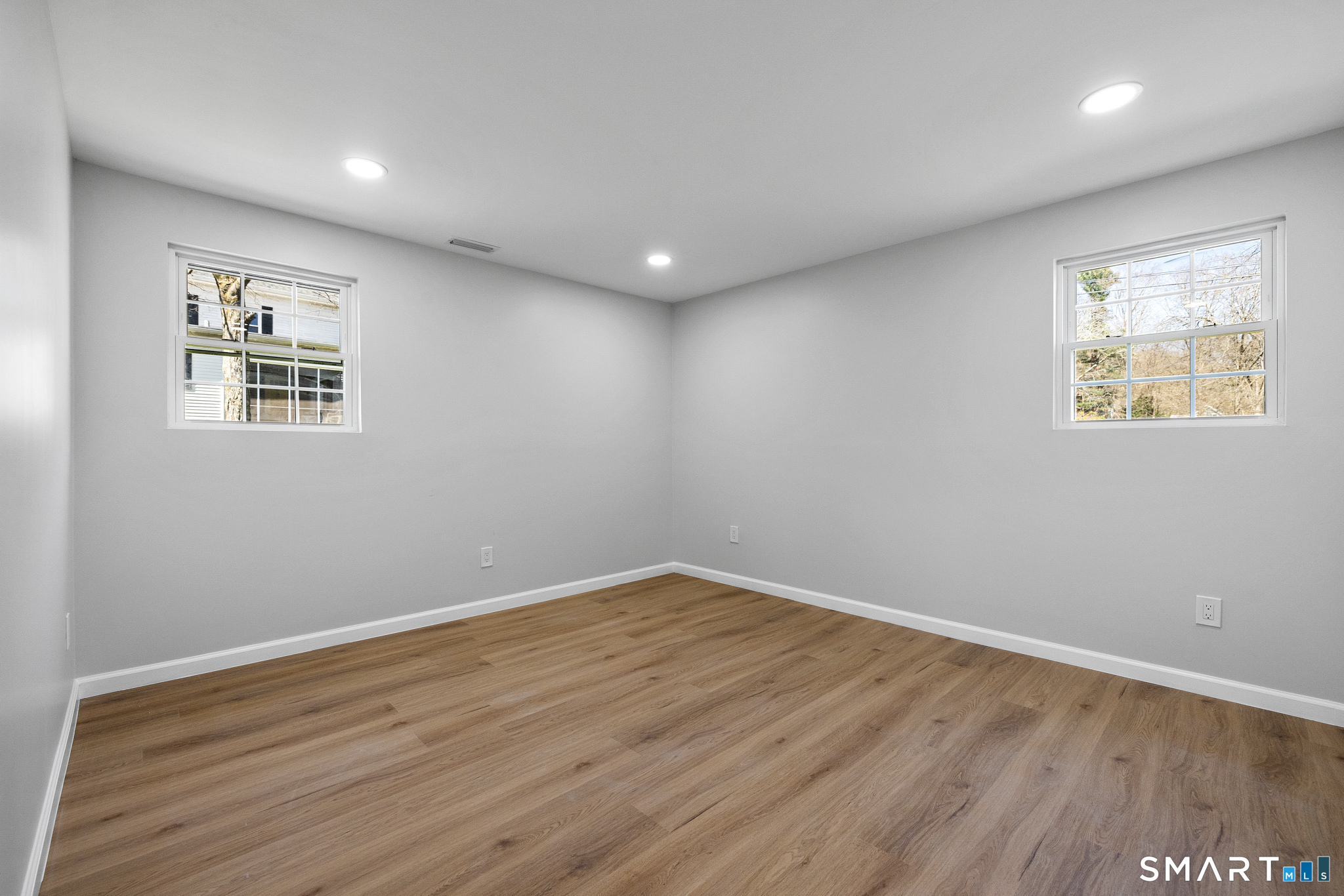 354 Vernon Street Property Photo 17