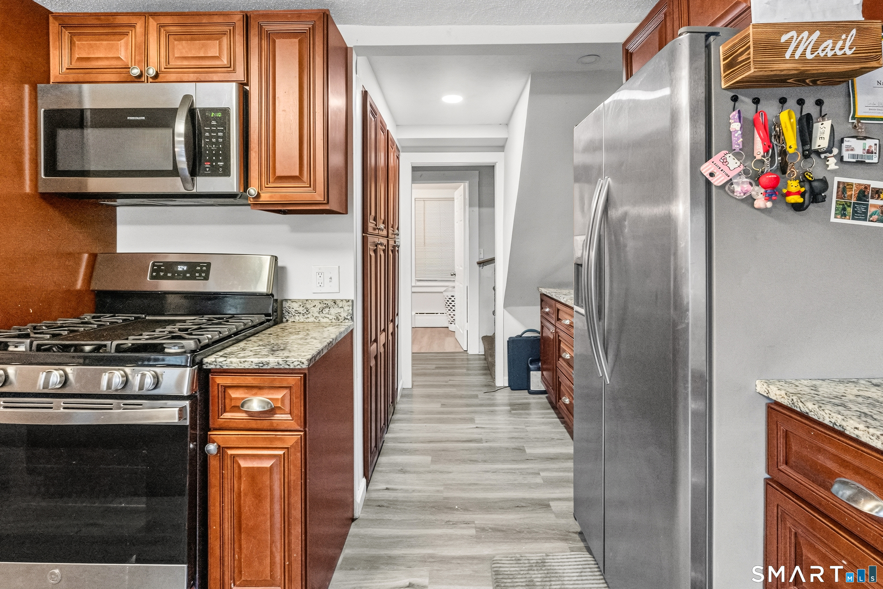 683 Woodin Street Property Photo 10