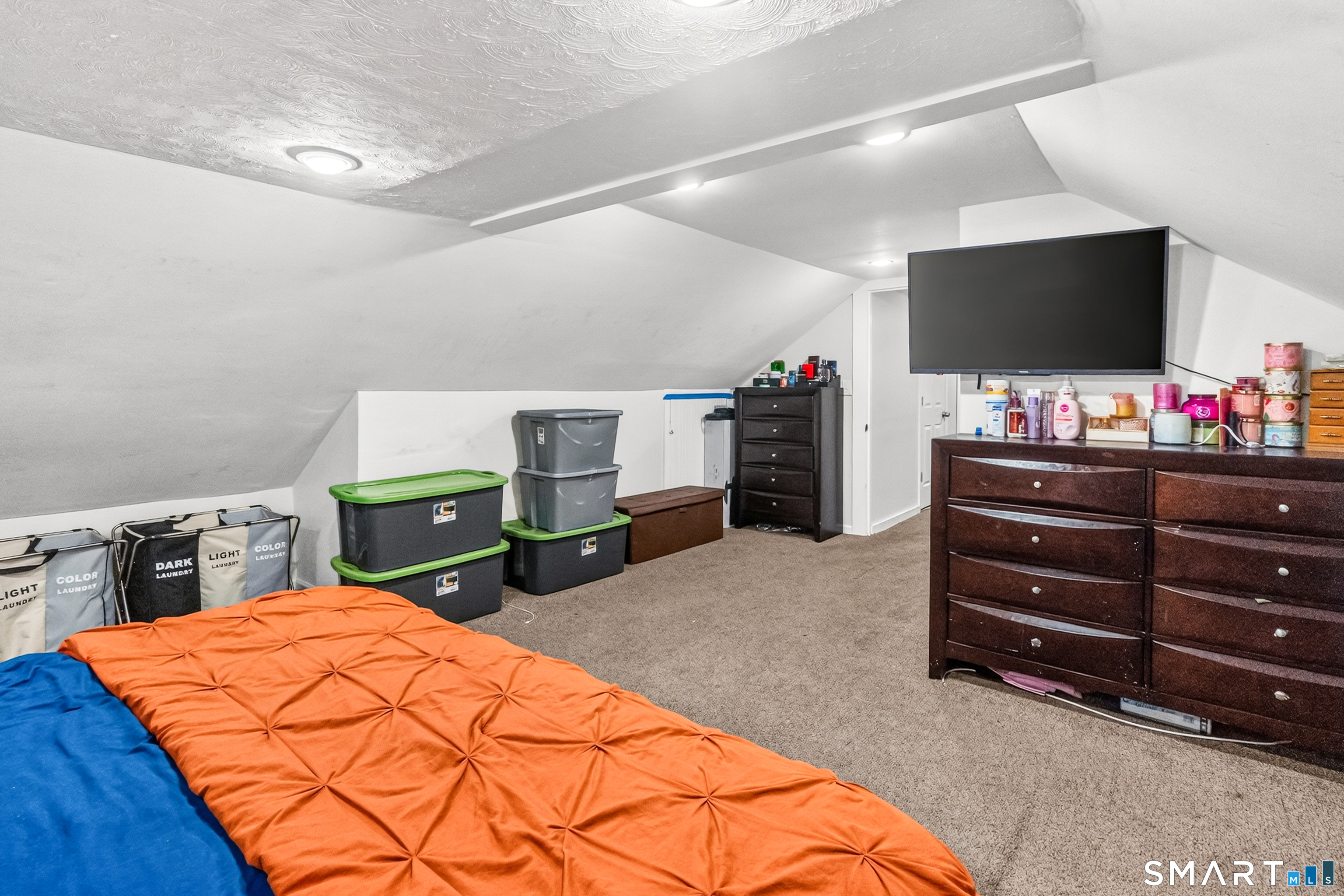 683 Woodin Street Property Photo 17