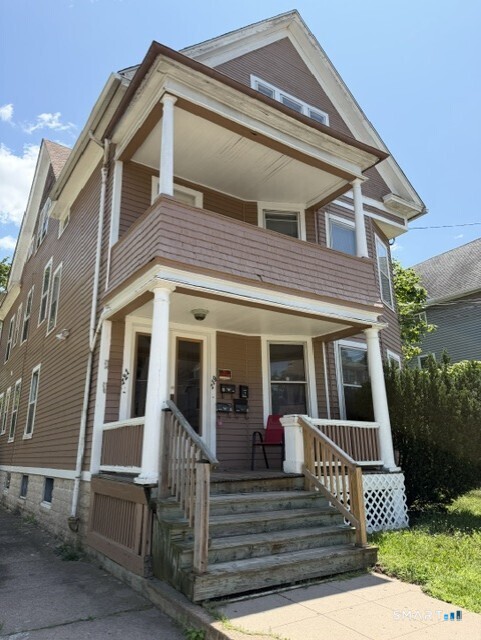 119 Hobart 2nd Floor Street Property Photo 1