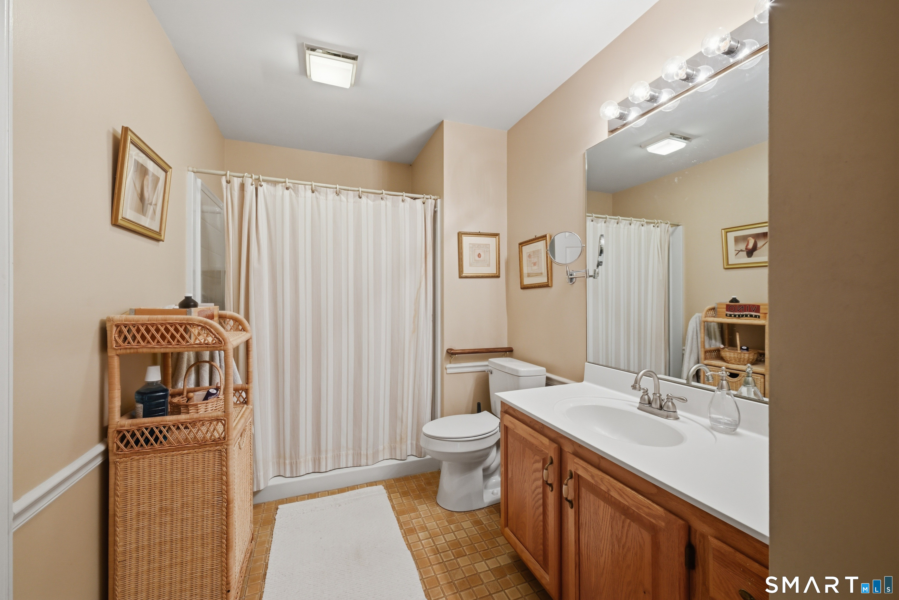 24194205 Property Photo 23
