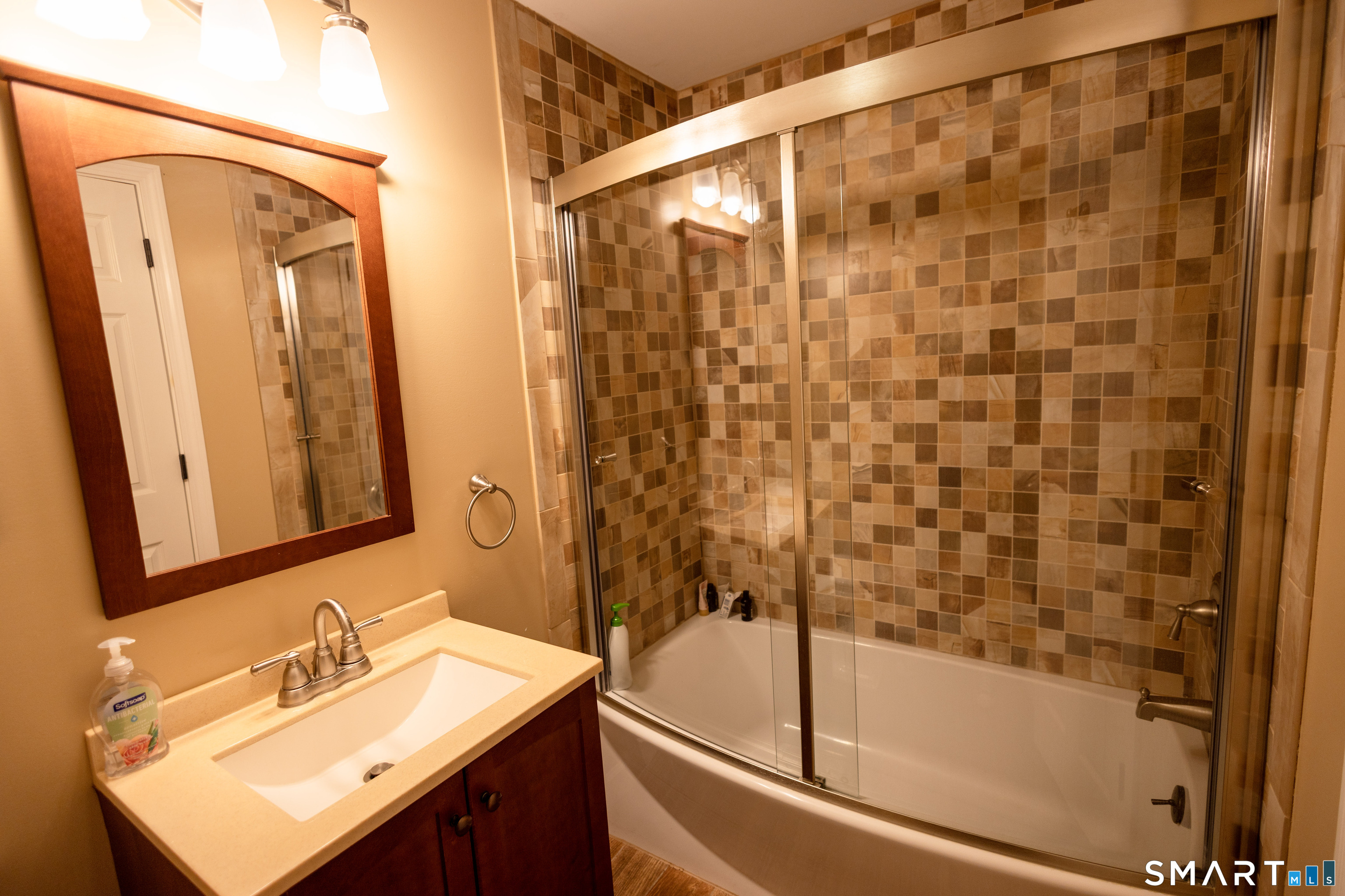 18 Pinewood Shores Property Photo 22
