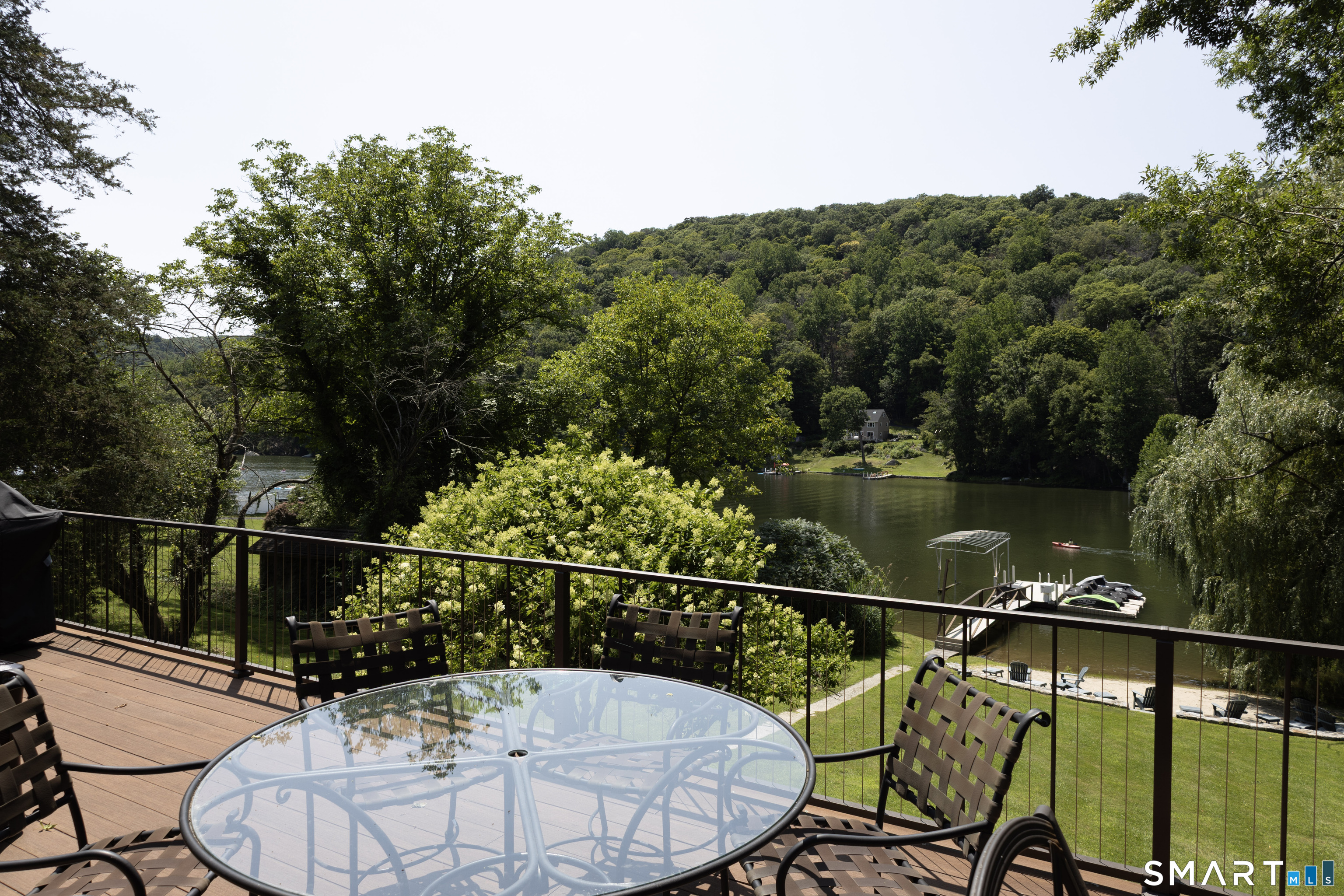 18 Pinewood Shores Property Photo 23