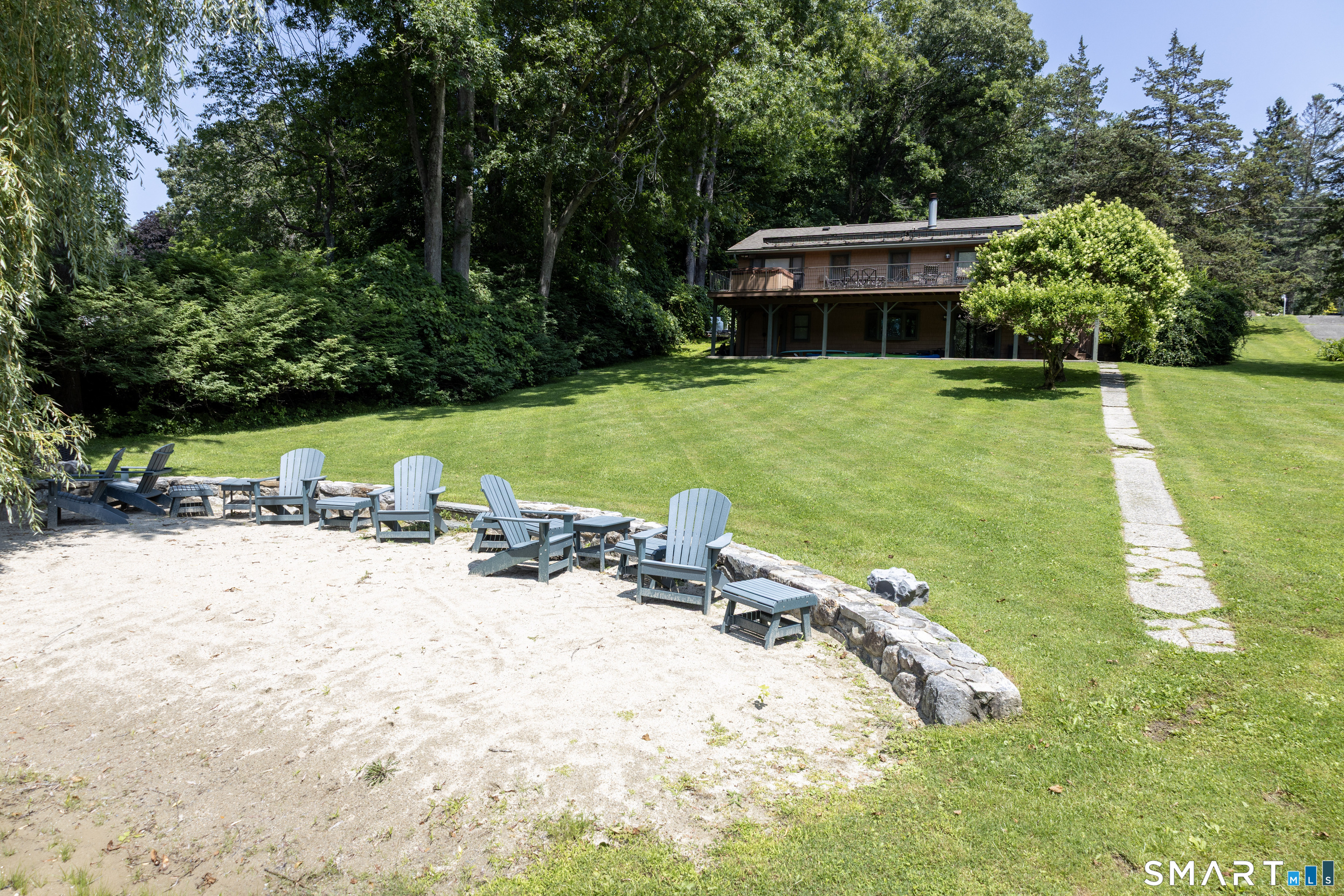 18 Pinewood Shores Property Photo 25