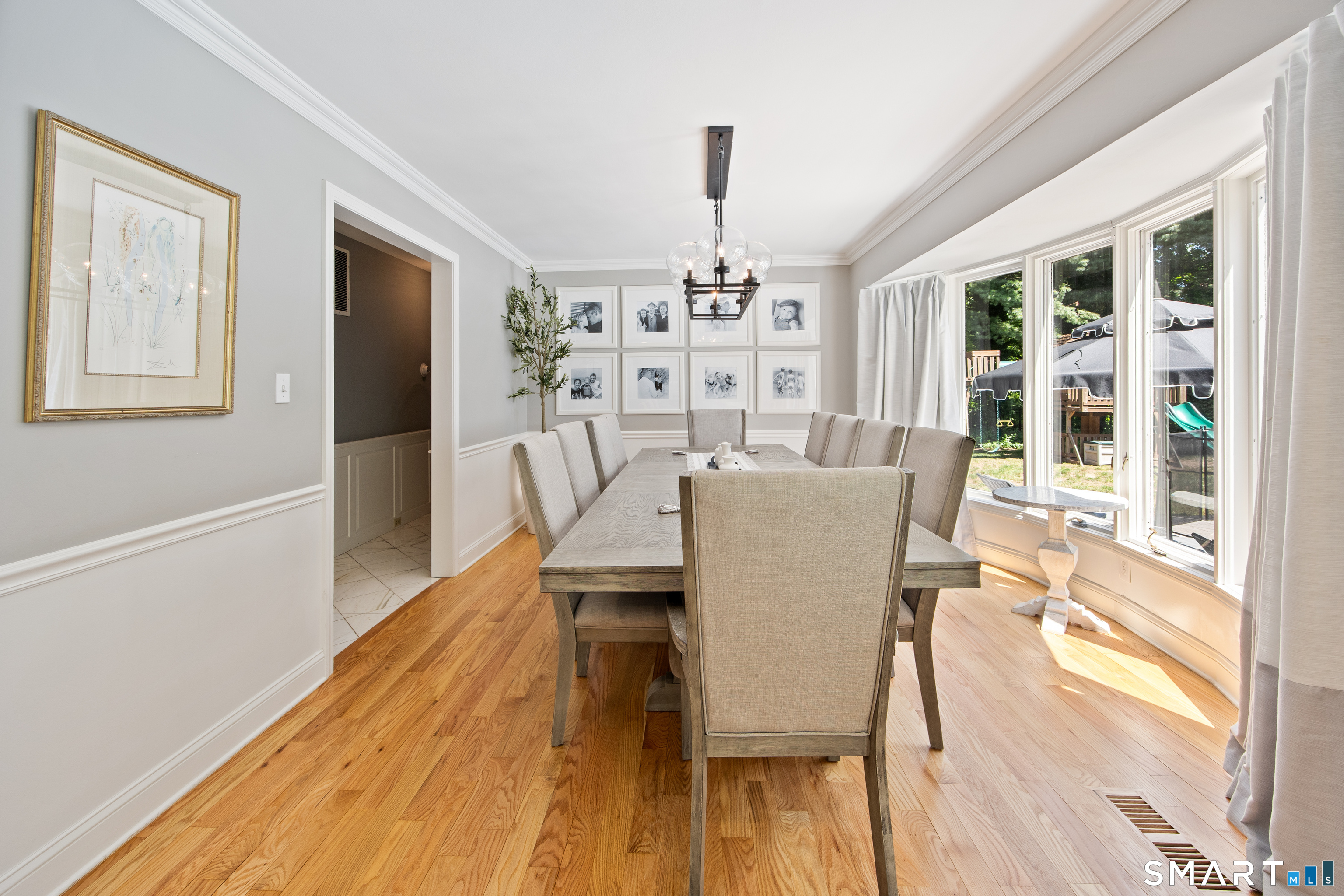 570 Riverside Drive Property Photo 11
