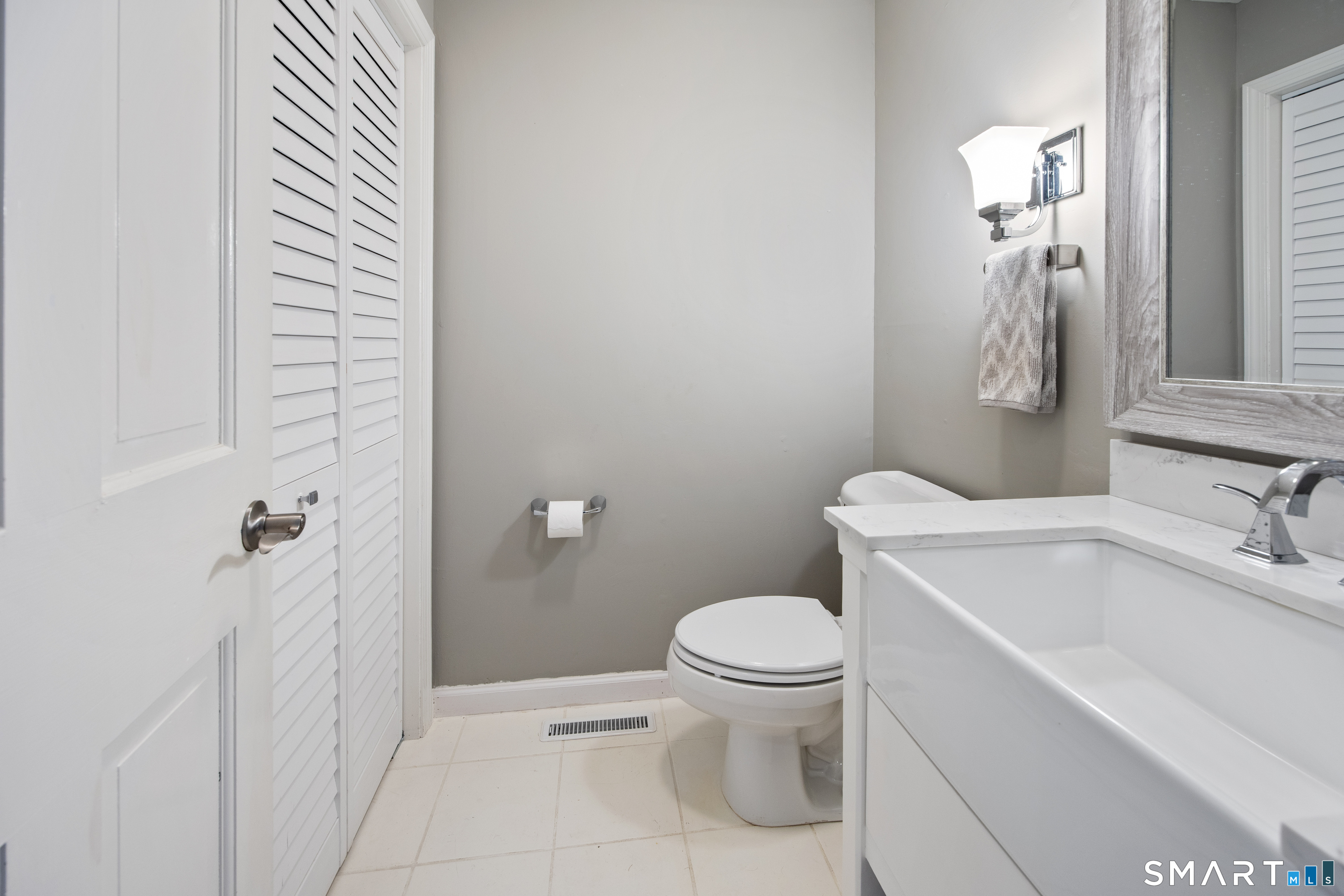 570 Riverside Drive Property Photo 14