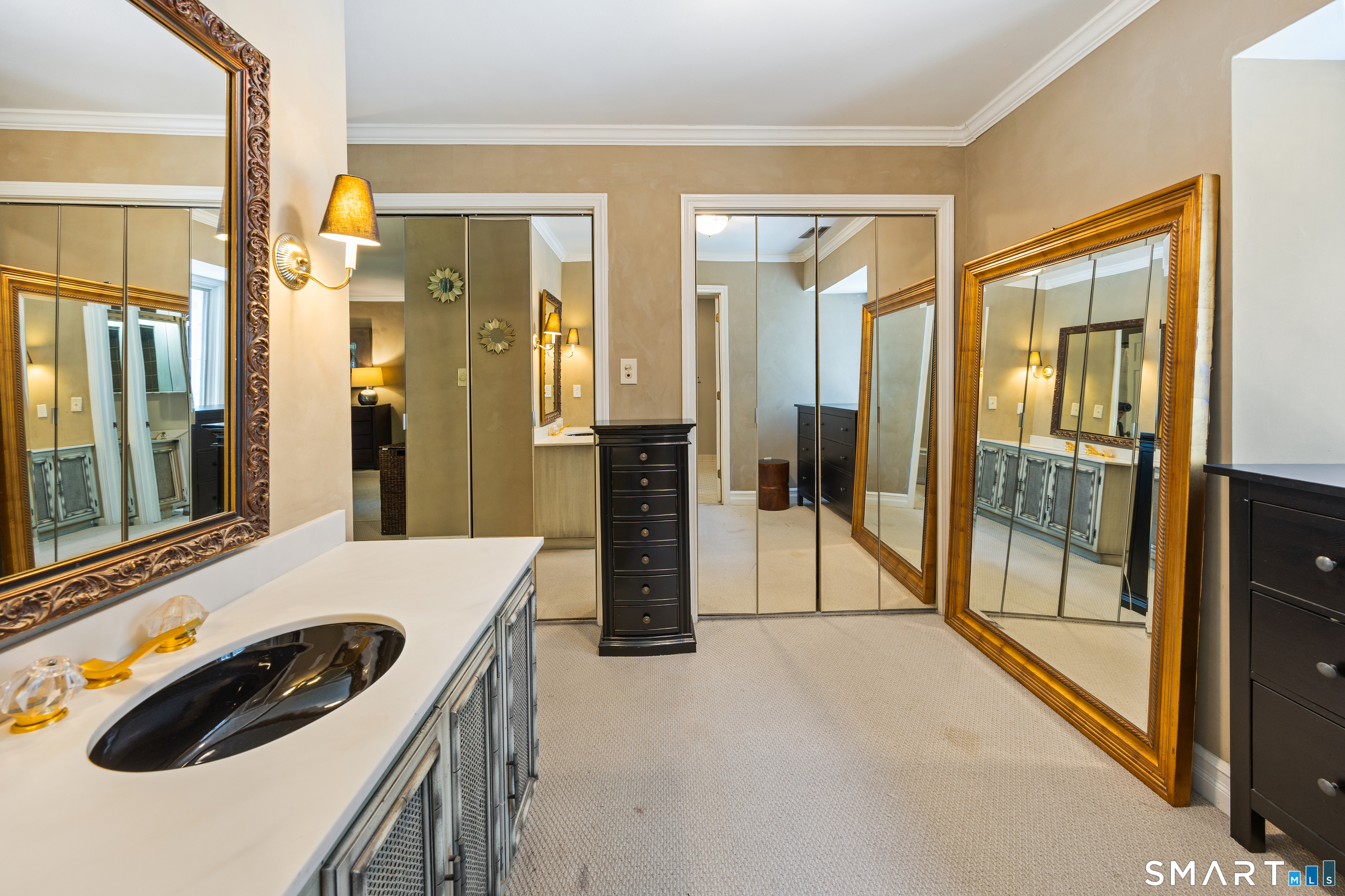 570 Riverside Drive Property Photo 26