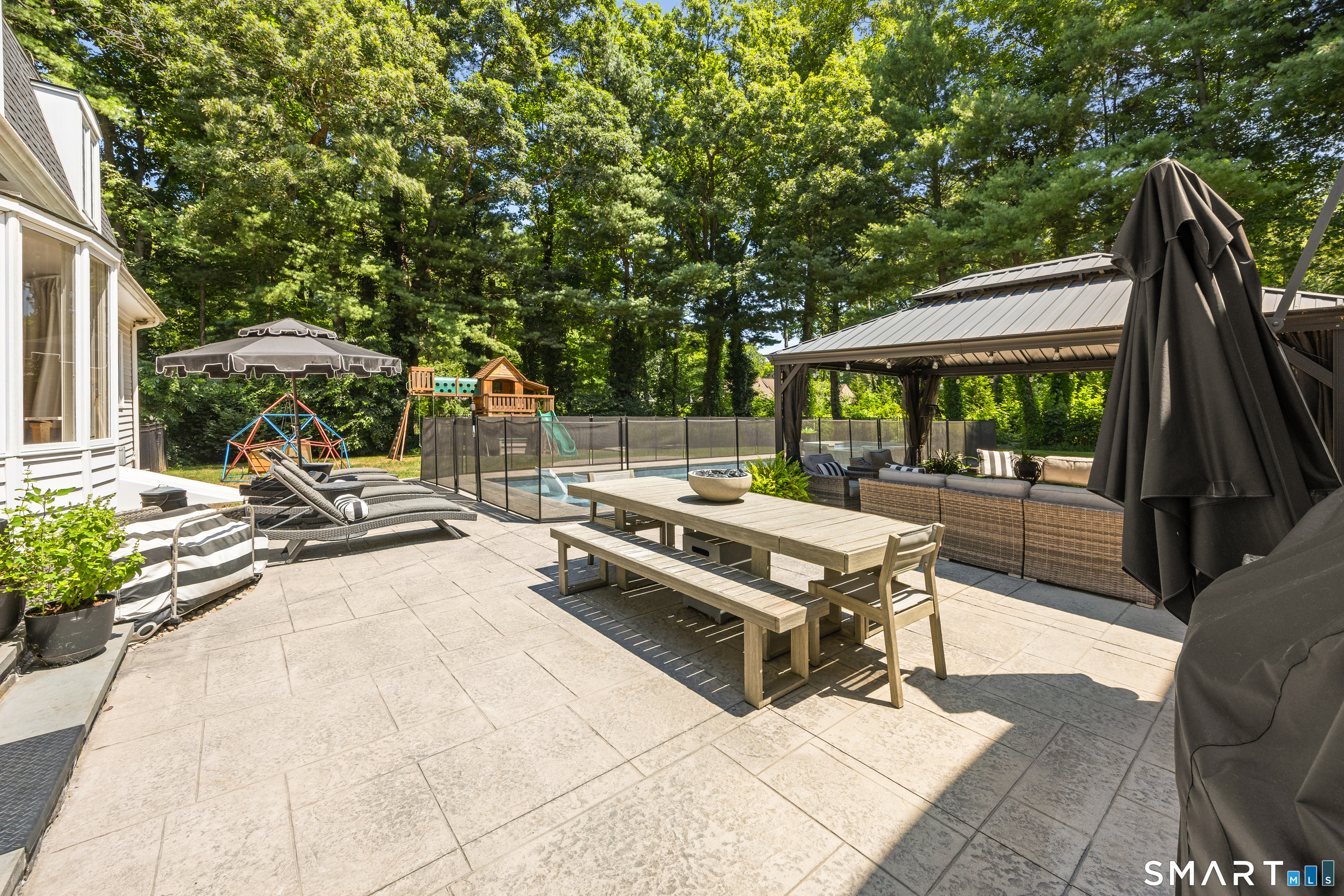 570 Riverside Drive Property Photo 30