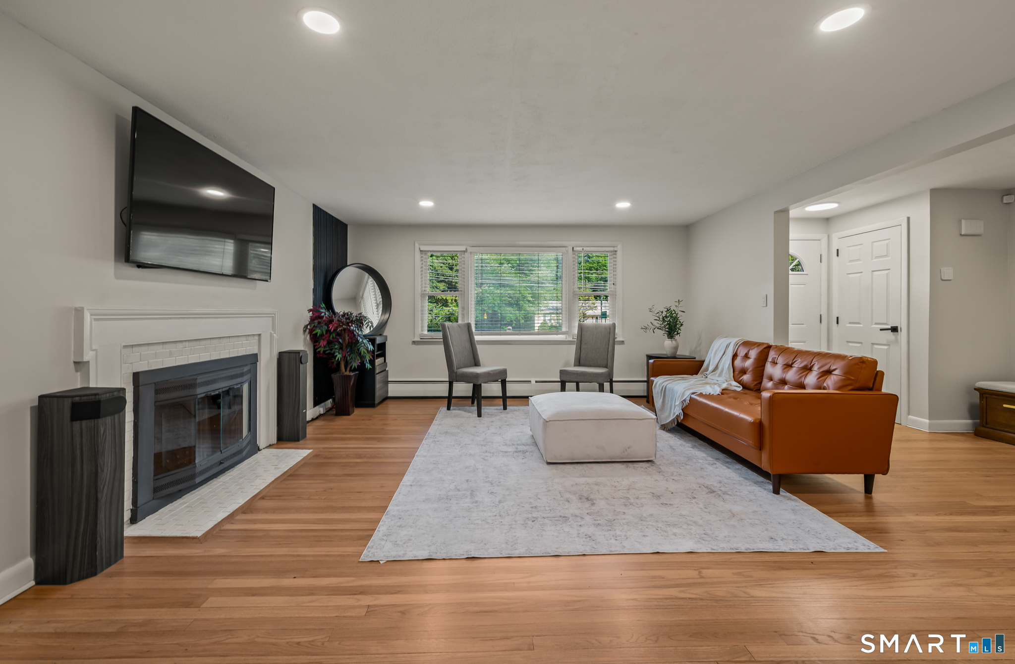 183 Tunxis Avenue Property Photo 1