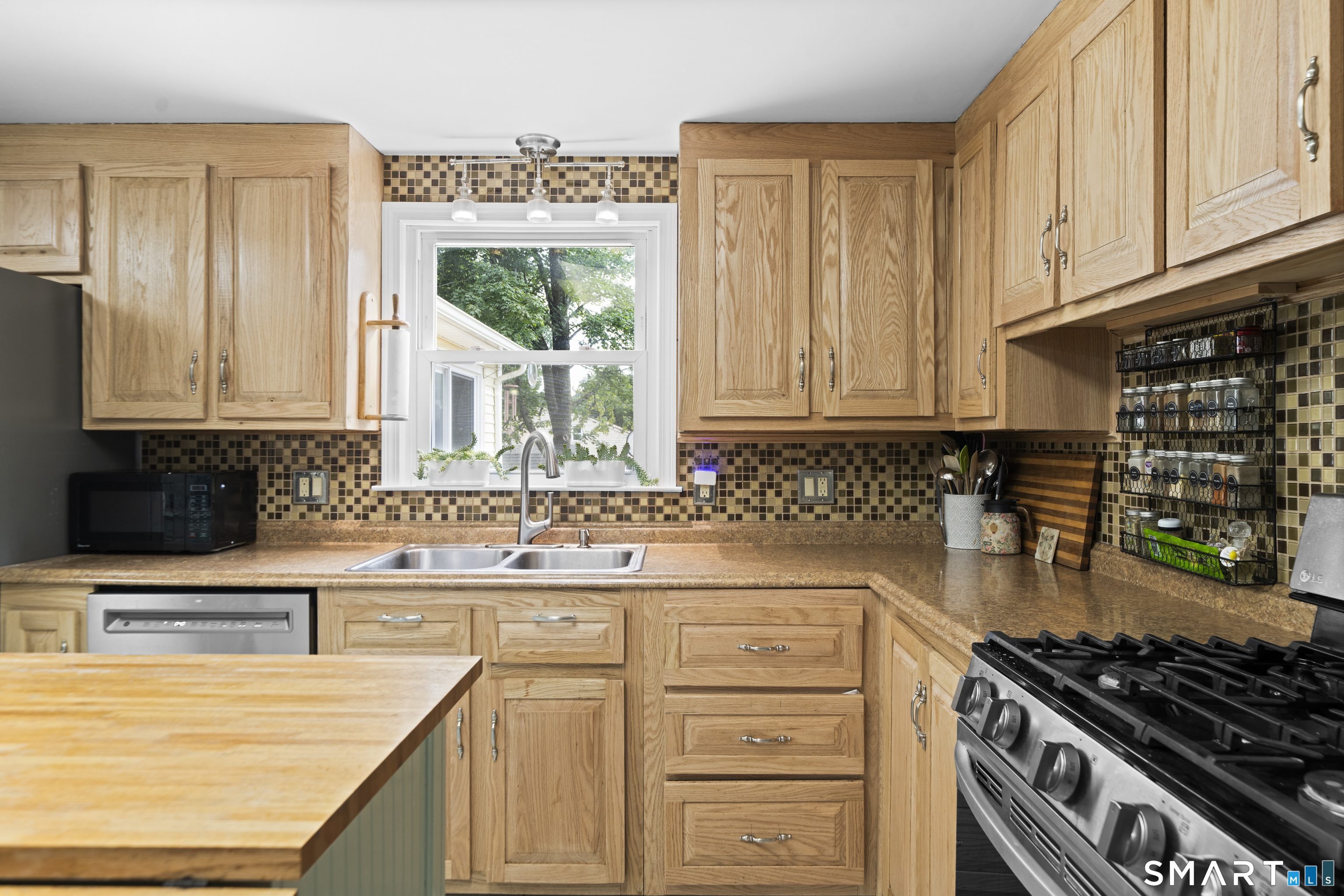 22 Cleveland Street Property Photo 7
