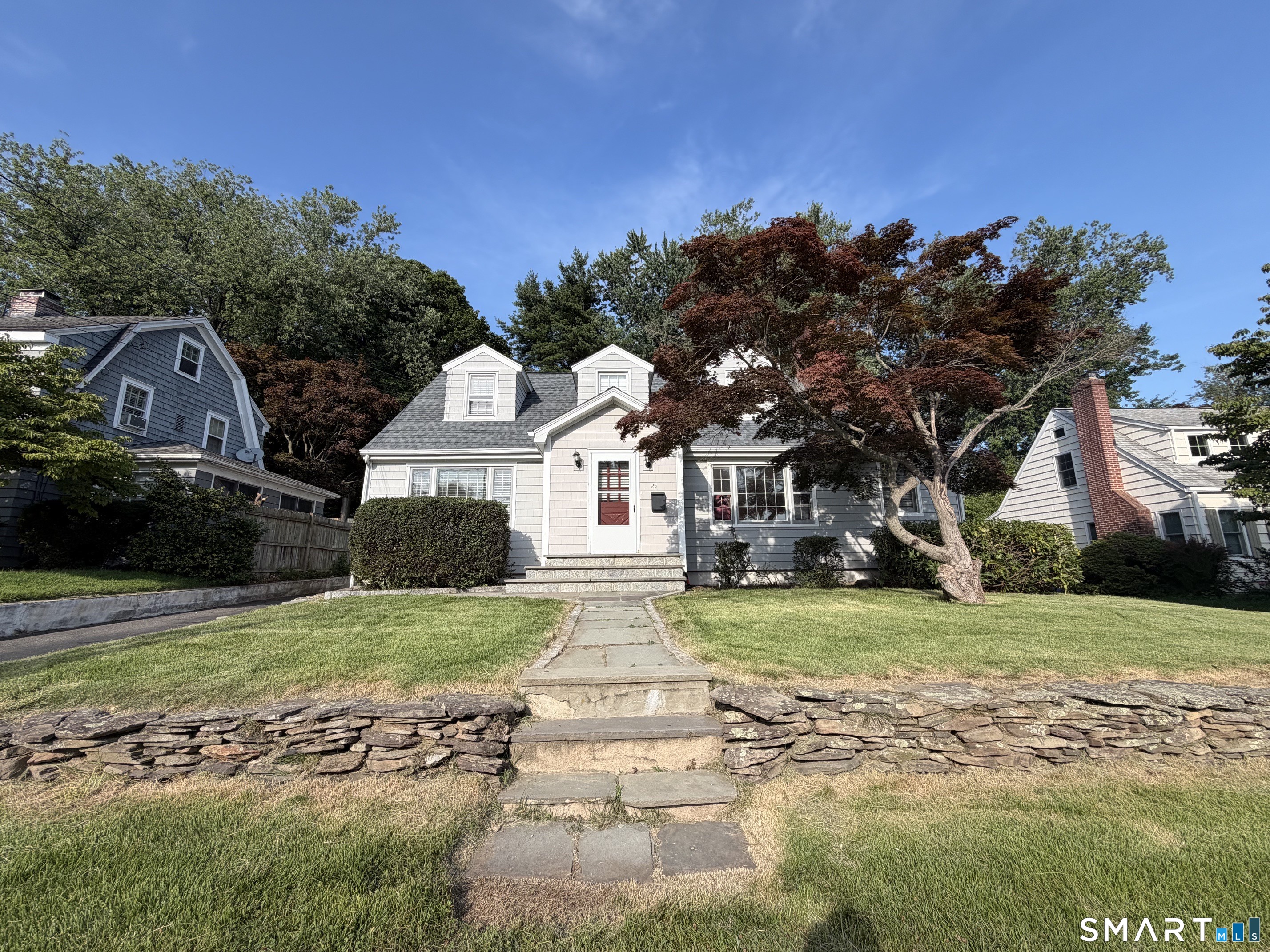 25 Ludlow Manor Property Photo 1