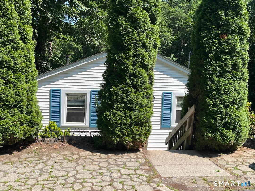 91 White Road Property Photo 2