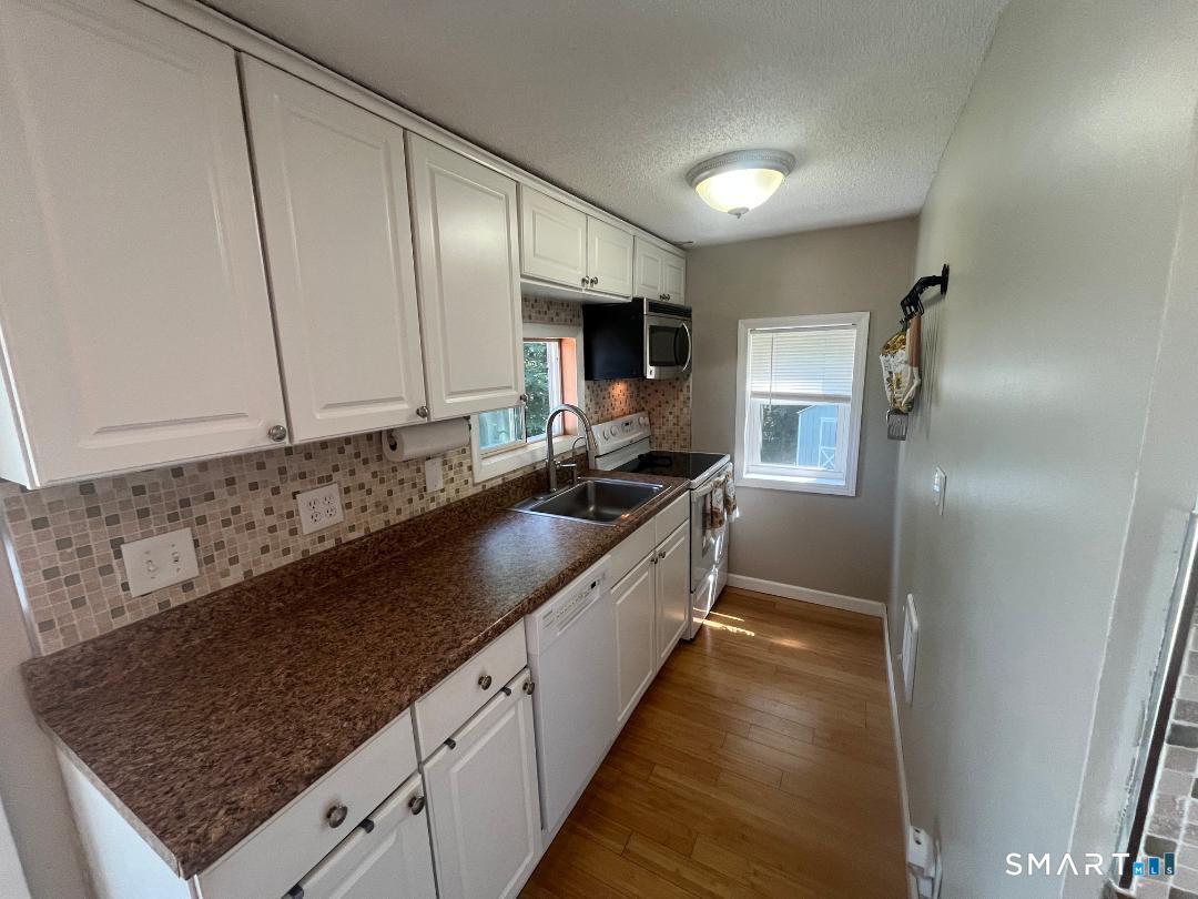 91 White Road Property Photo 9