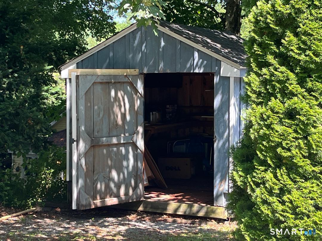 91 White Road Property Photo 23