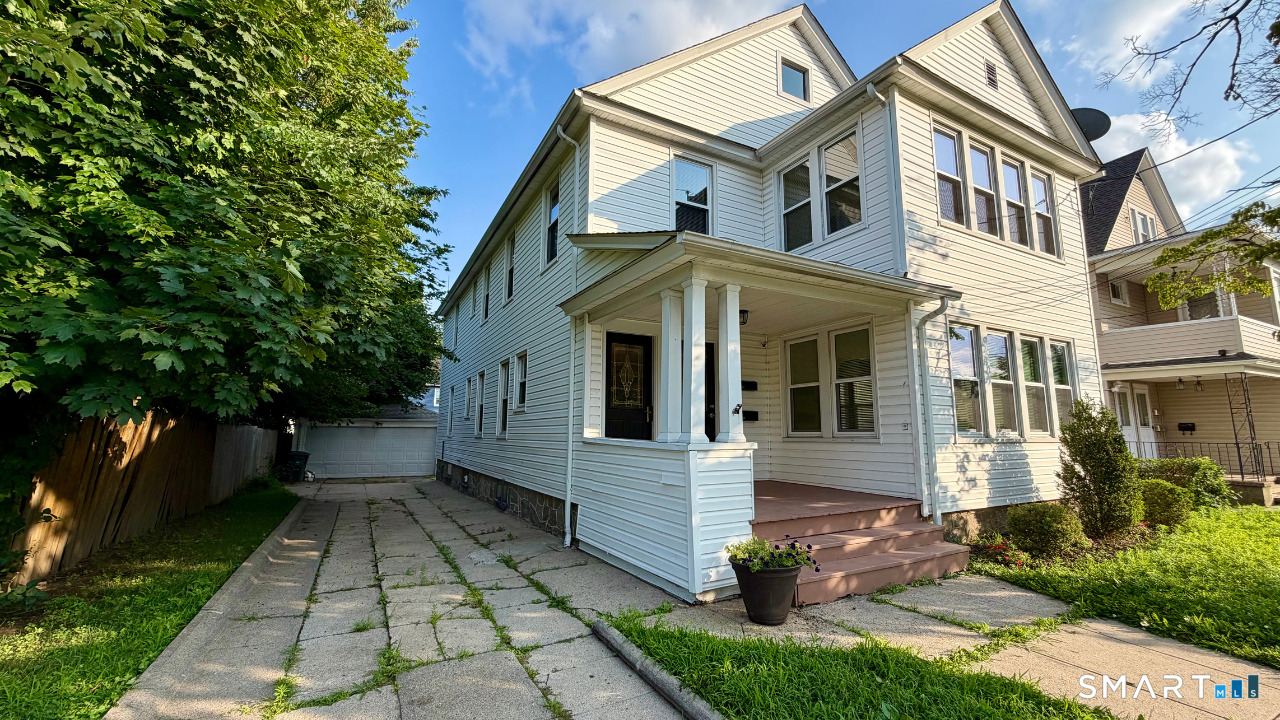 77 Astoria Avenue Property Photo 1