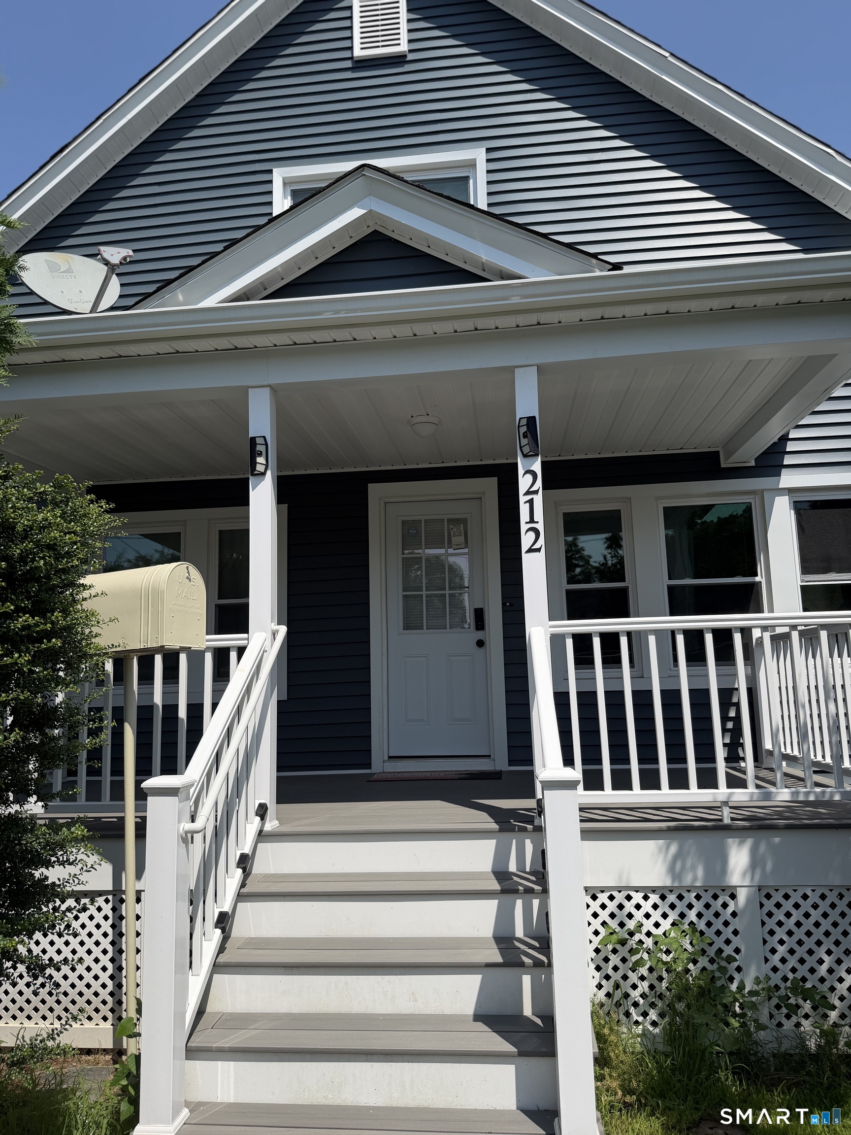 212 Maple Hill Avenue Property Photo 1