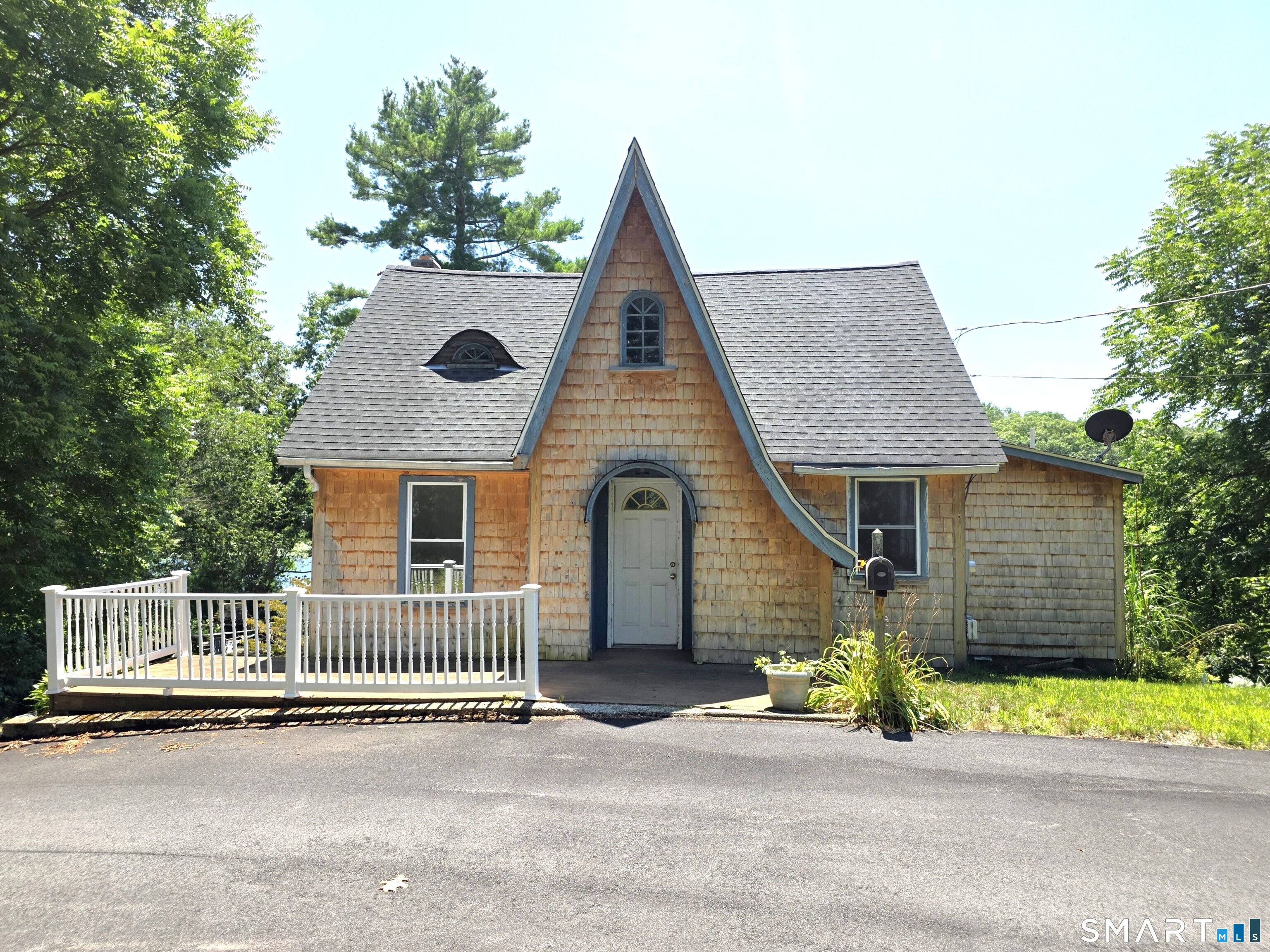 139 Lake Road Property Photo 1