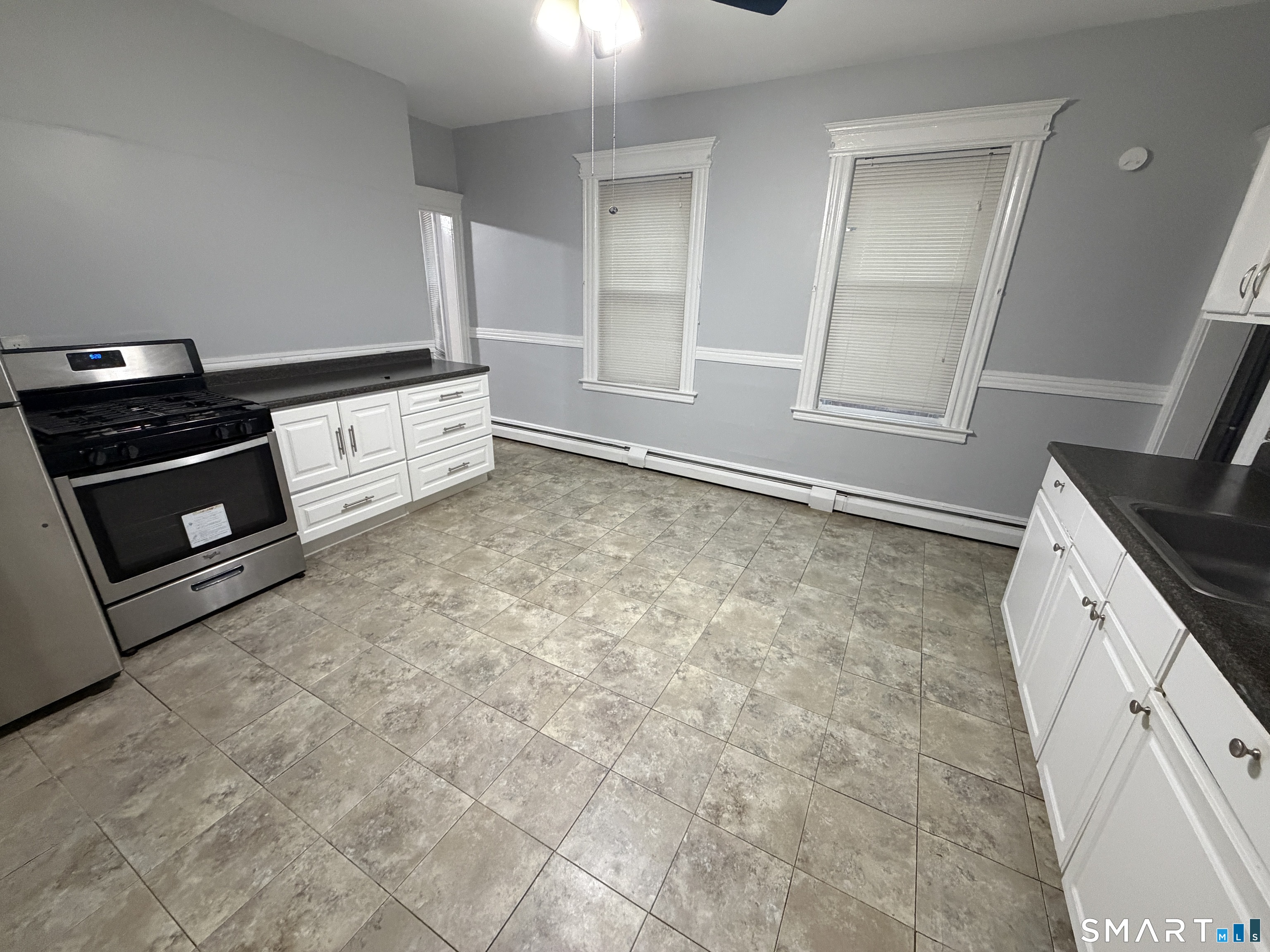 79 James 2 Street Property Photo 7