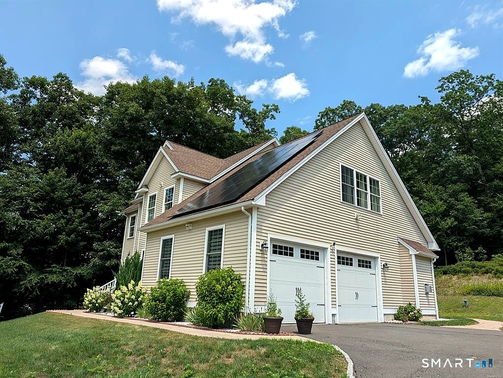 79 High Ledge Circle Property Photo 5