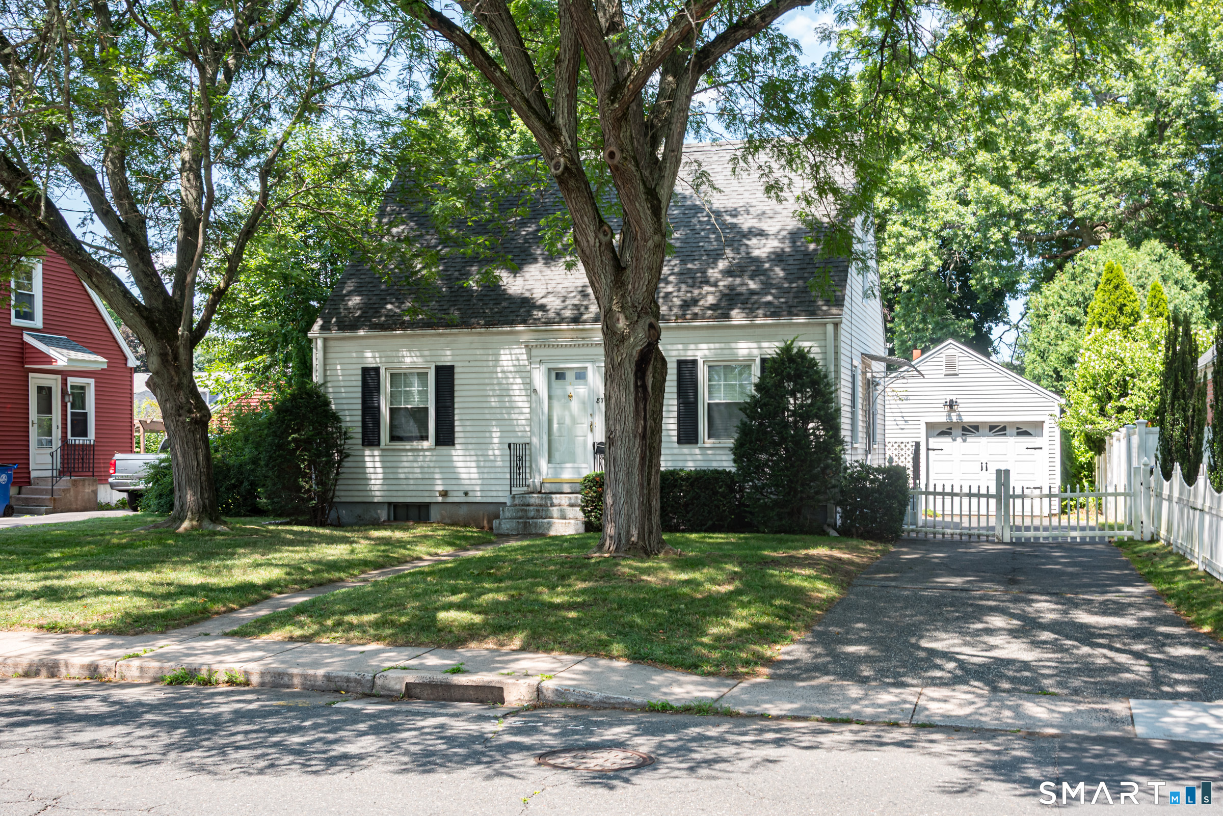 87 Spring Street Property Photo 1