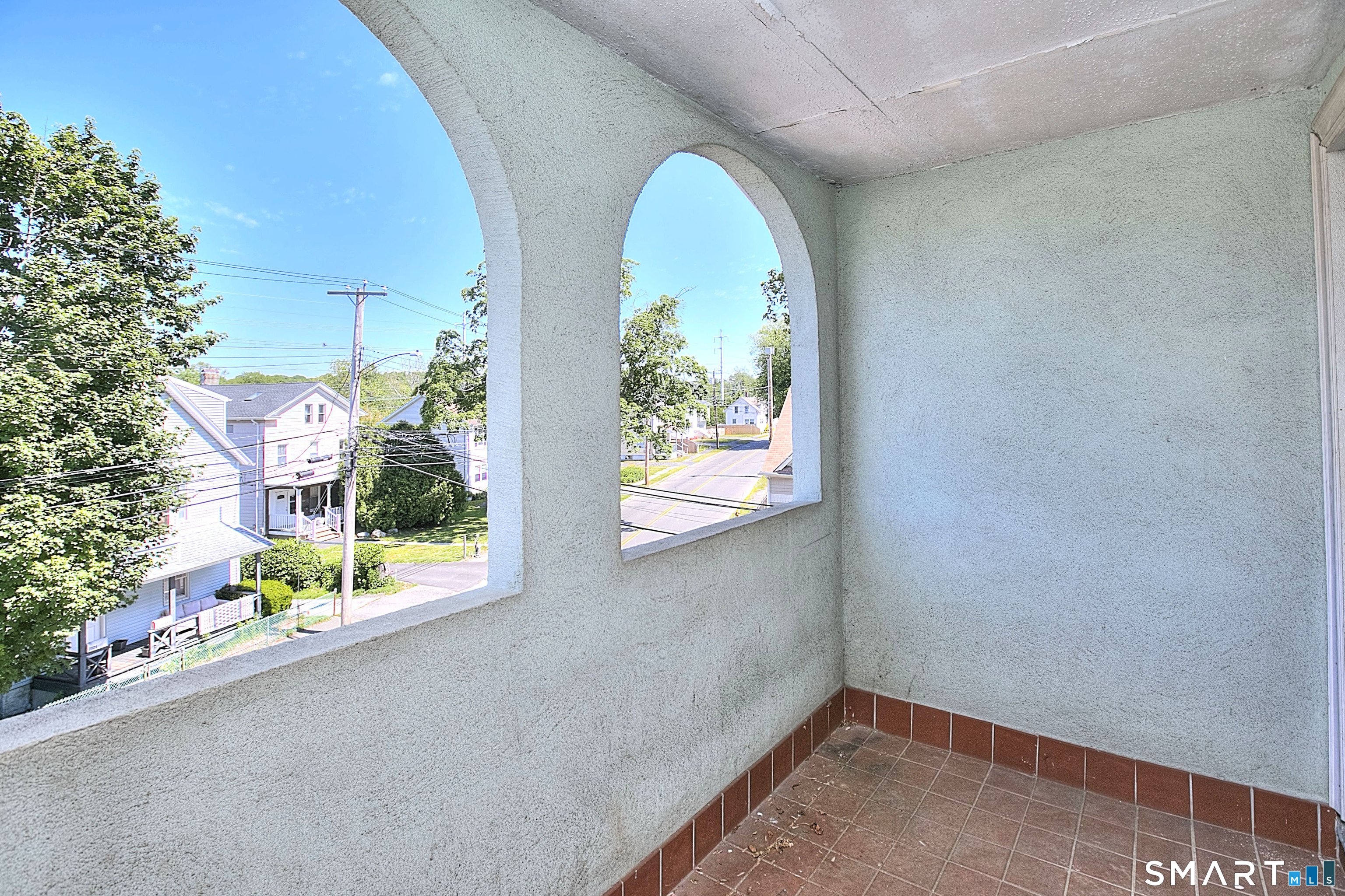 2029 Kings 2nd Floor Highway Property Photo 22