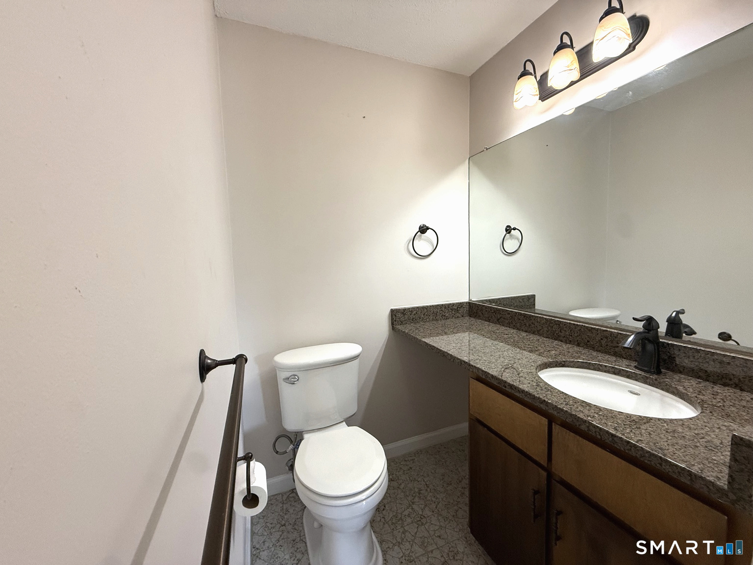 8 Barrington C Drive Property Photo 14