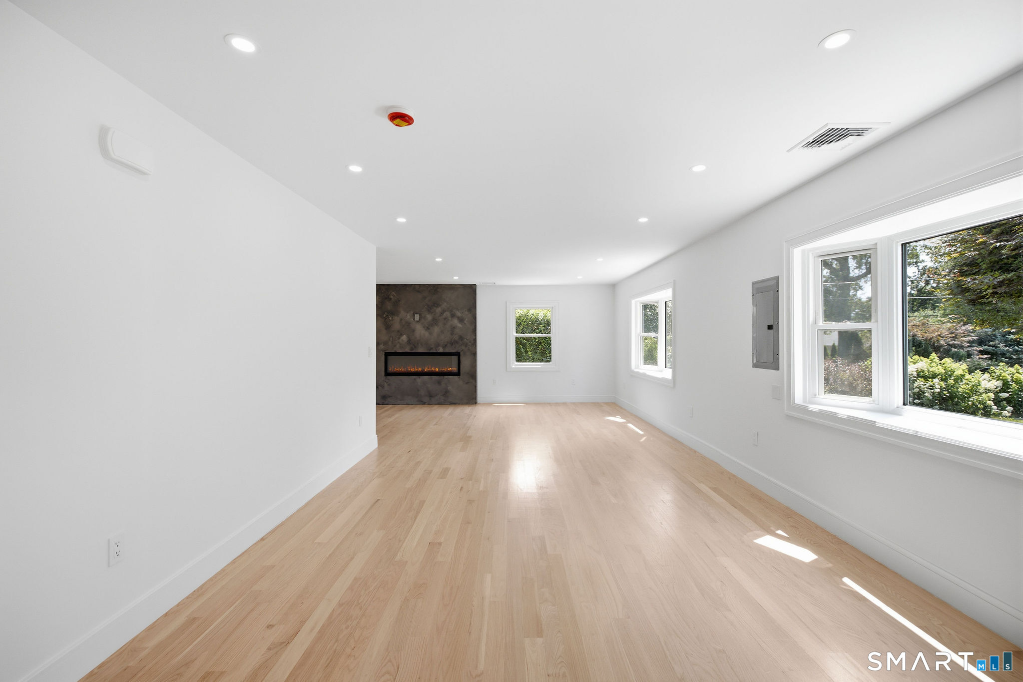 5 Tod Road Property Photo 2