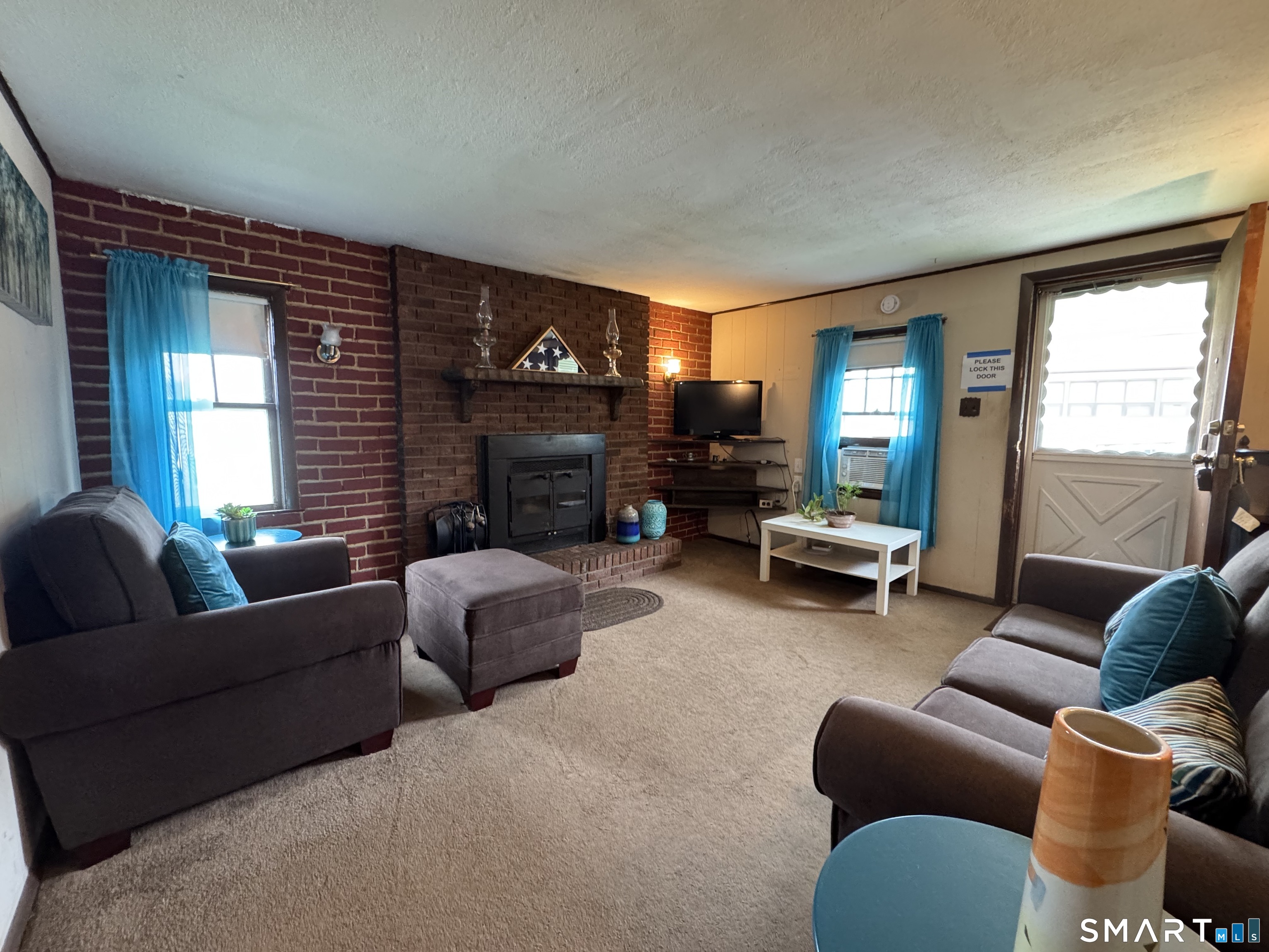 6 Norwell Street Property Photo 8