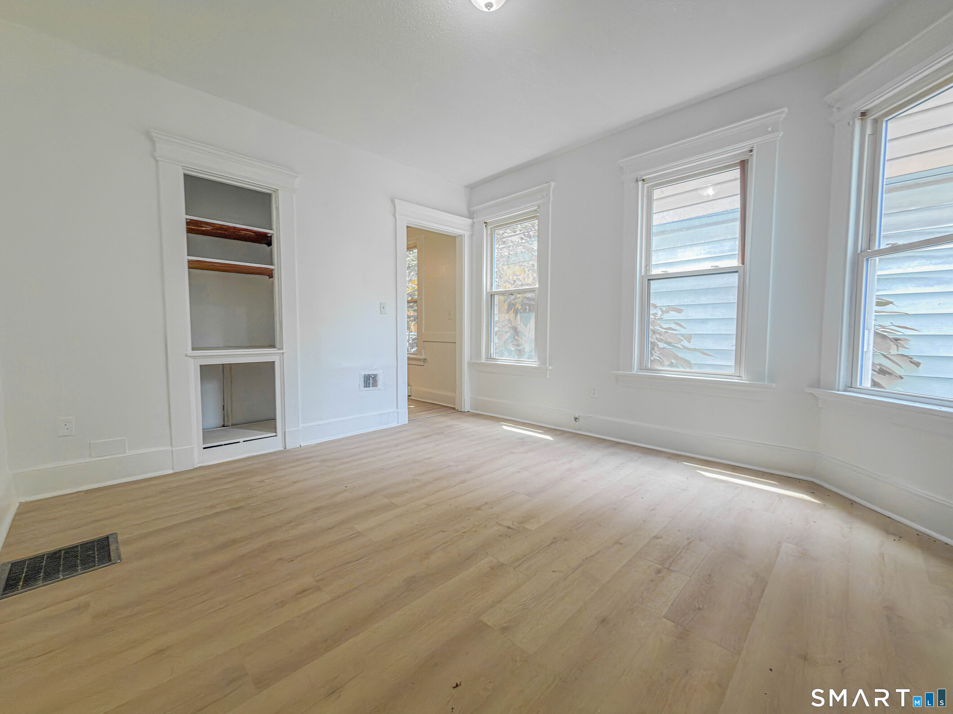 445 Dixwell Avenue Property Photo 14