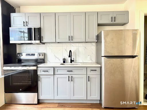 61 Field 101 Street Property Photo 2