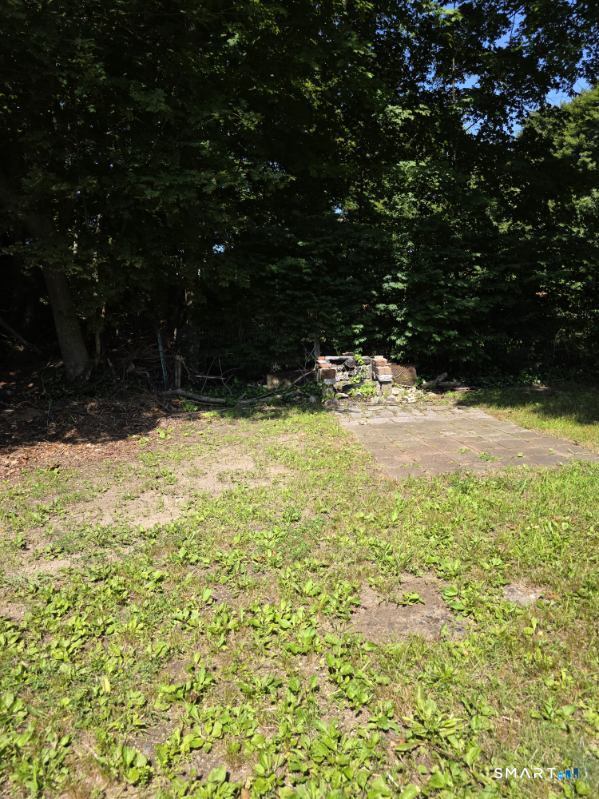 12 Woodlawn Avenue Property Photo 9