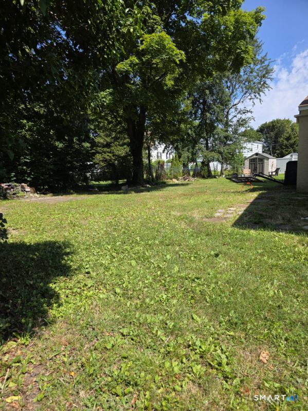 12 Woodlawn Avenue Property Photo 11