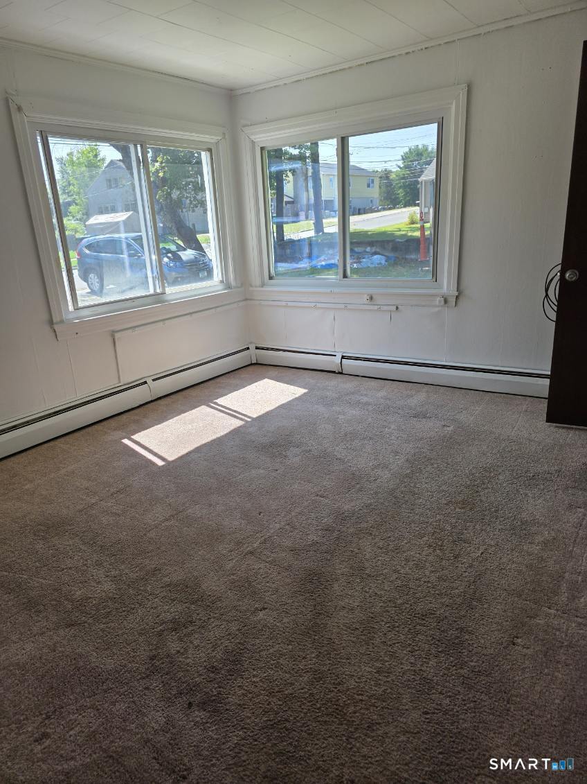 12 Woodlawn Avenue Property Photo 20