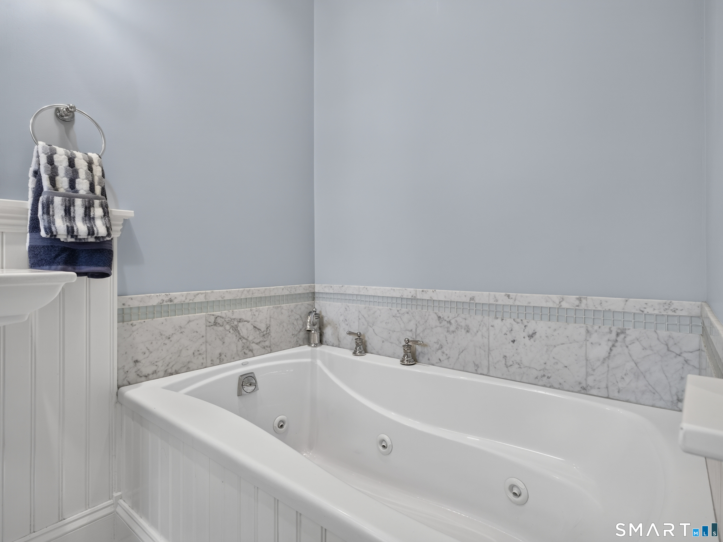 415 Pequot Avenue Property Photo 25