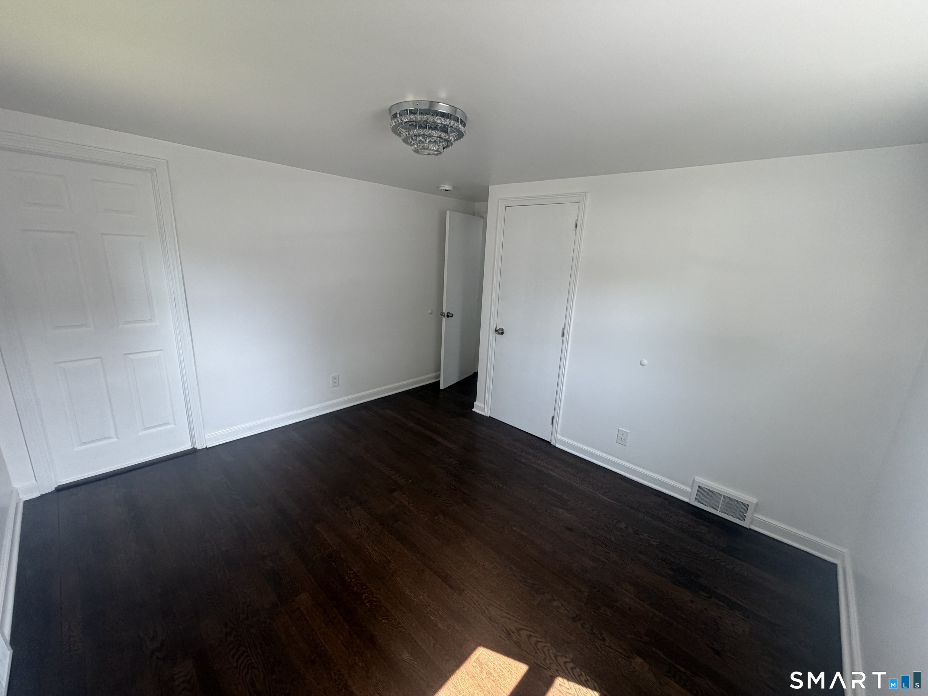 24194655 Property Photo 10