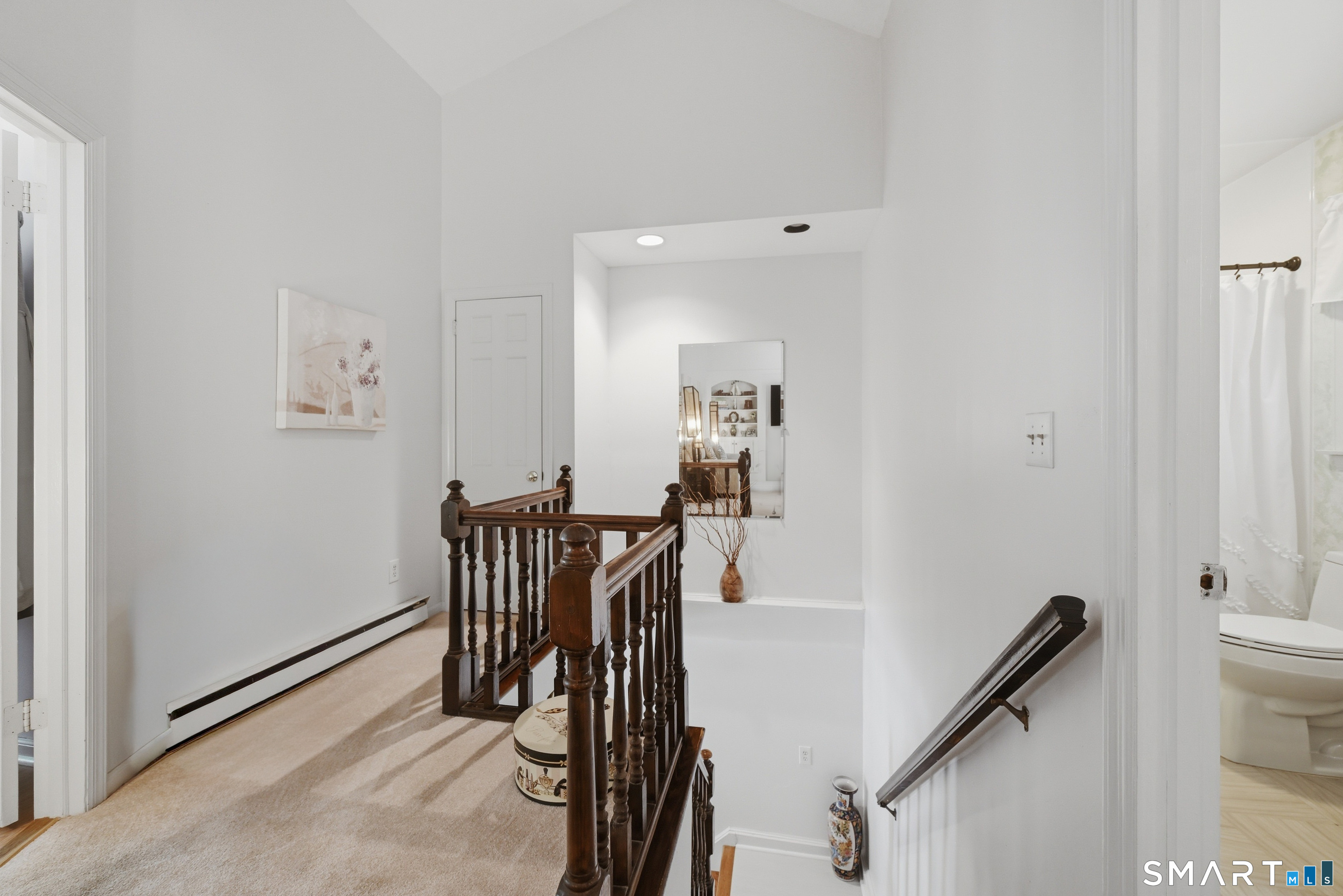 42 Linda Lane Property Photo 10