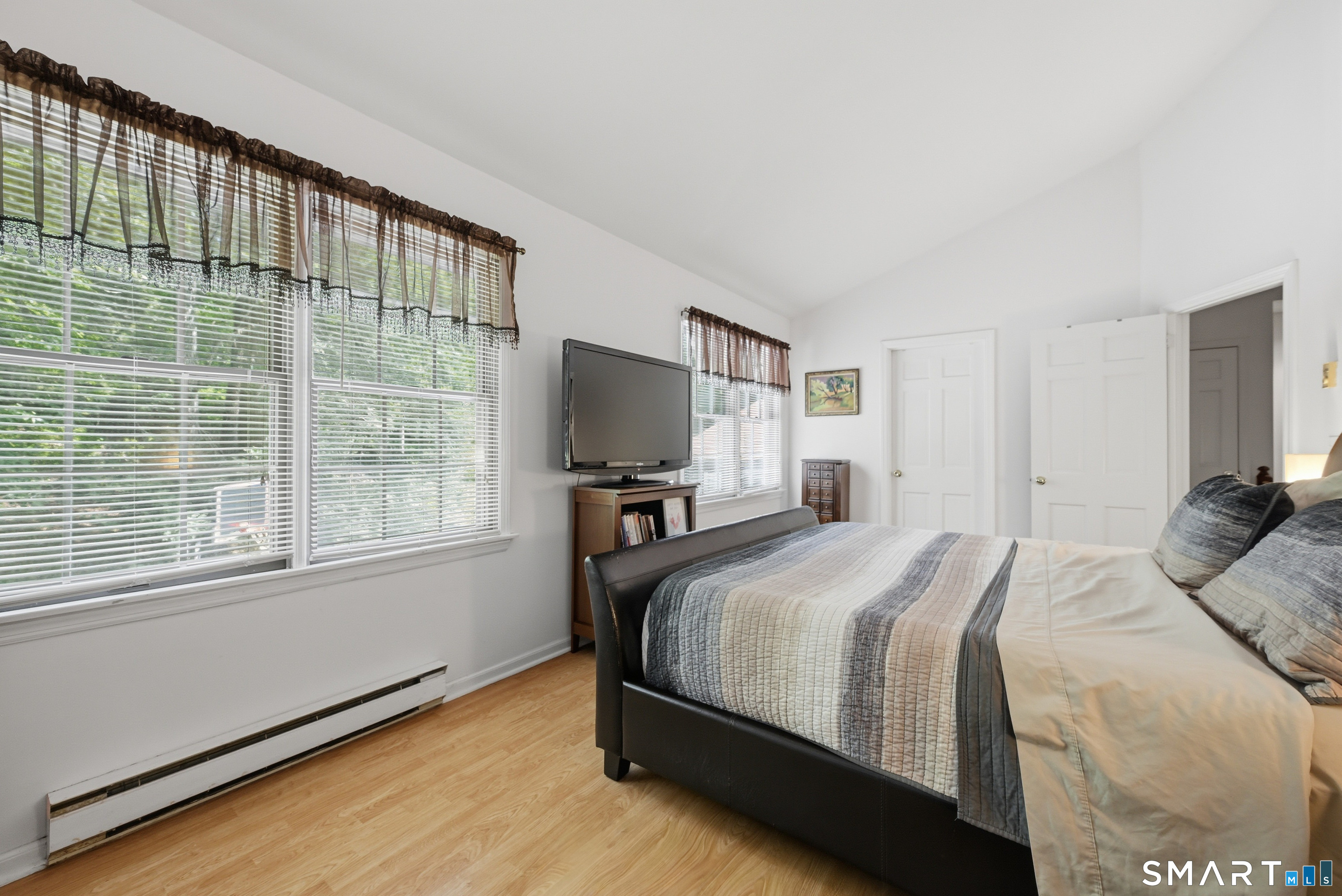 42 Linda Lane Property Photo 15