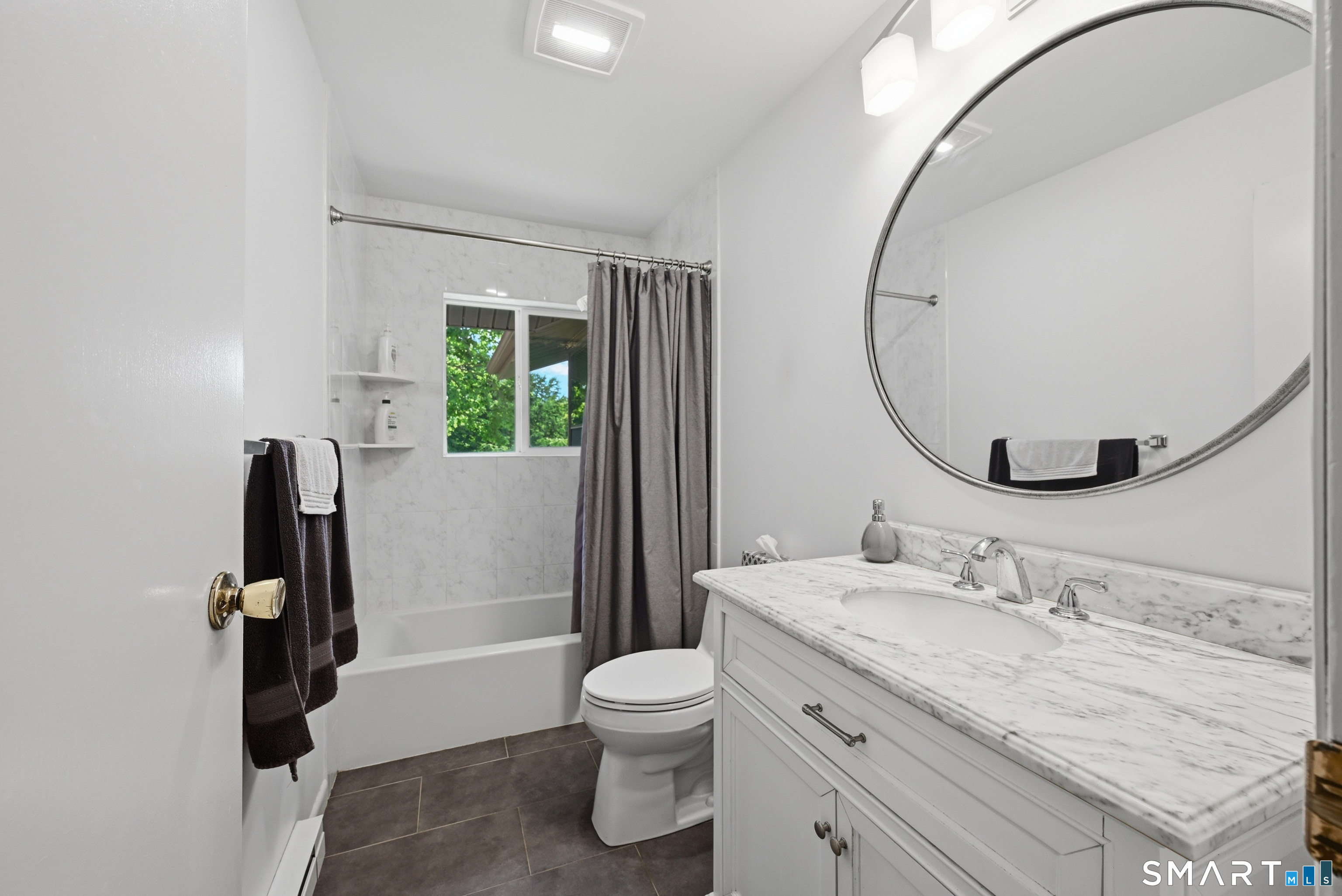 42 Linda Lane Property Photo 19