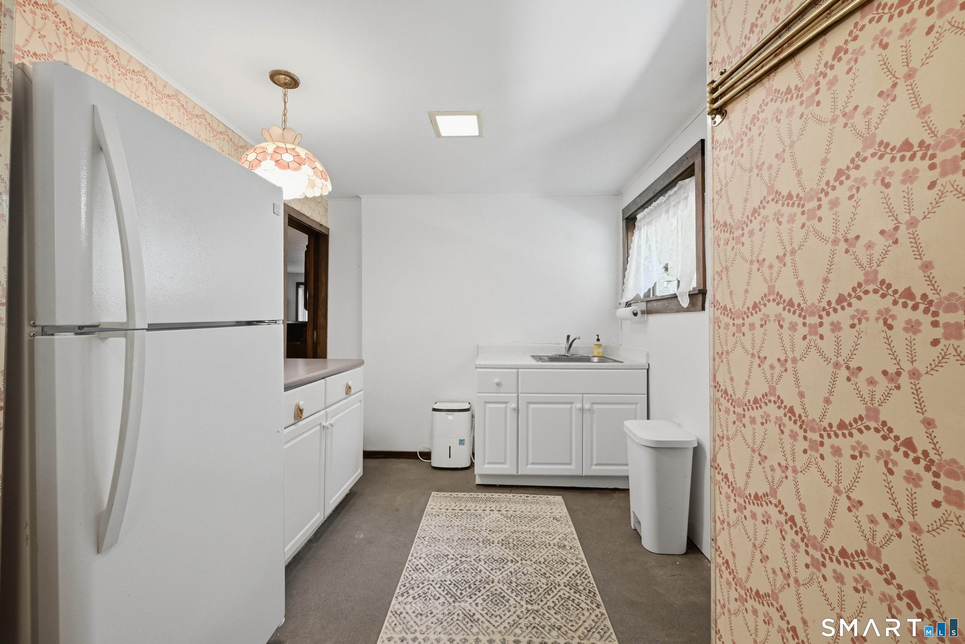 42 Linda Lane Property Photo 28